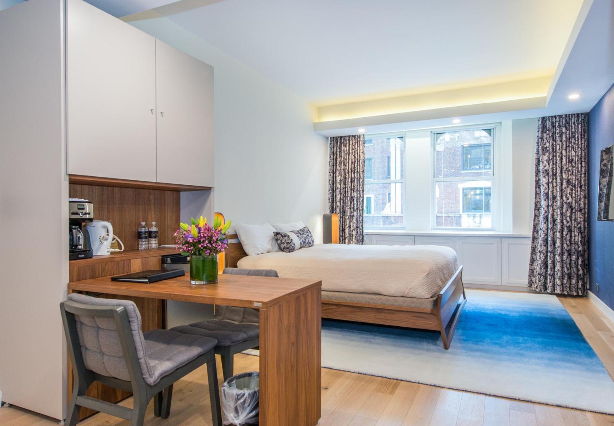 Standard King Room
