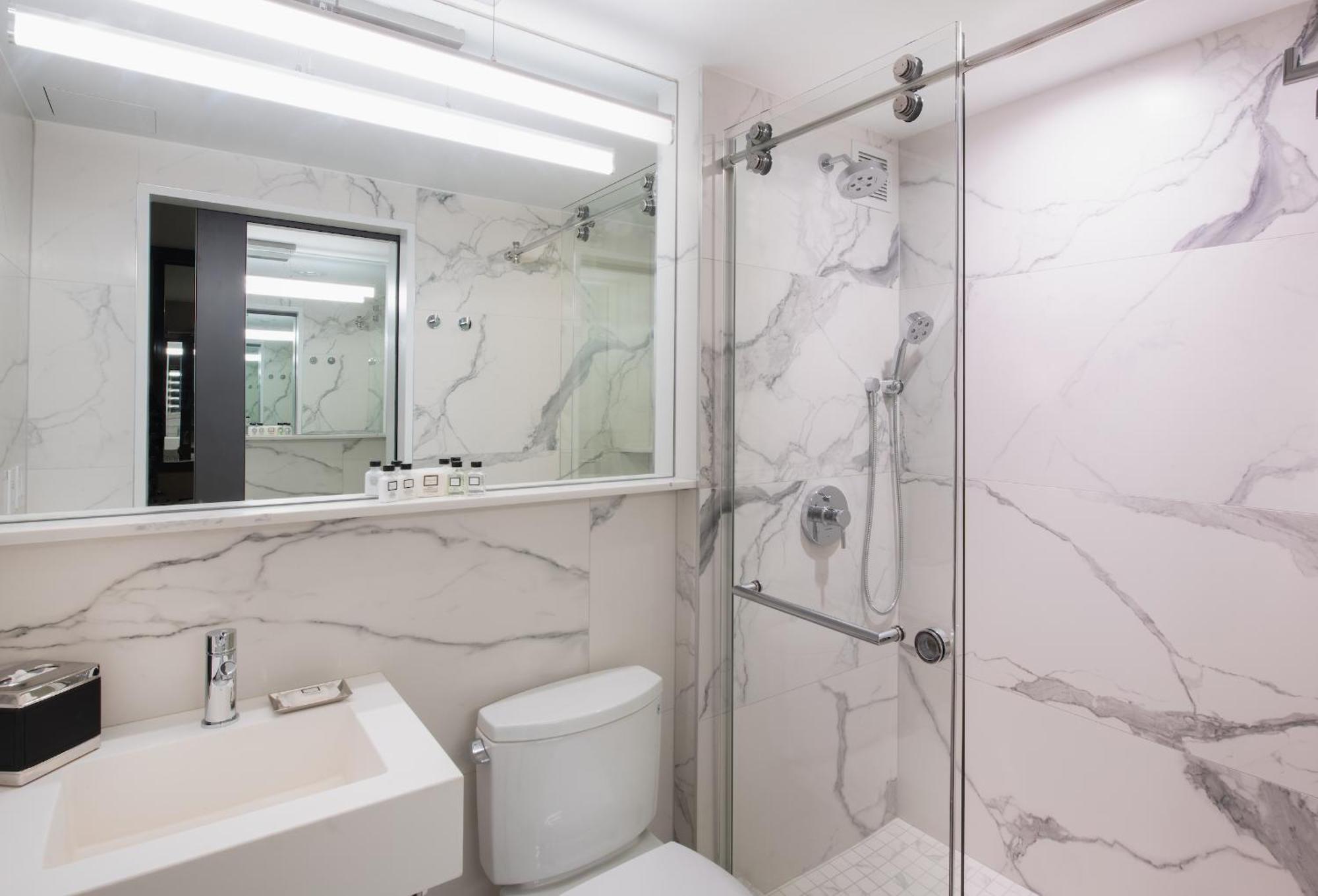 Deluxe Double Guest Room