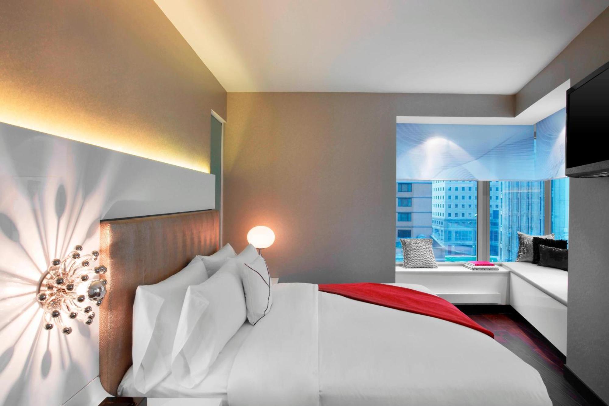 One-Bedroom King Suite City View Non-Smoking