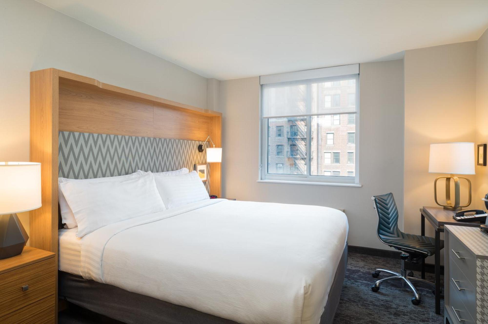 King Room,1618270054:JPEG