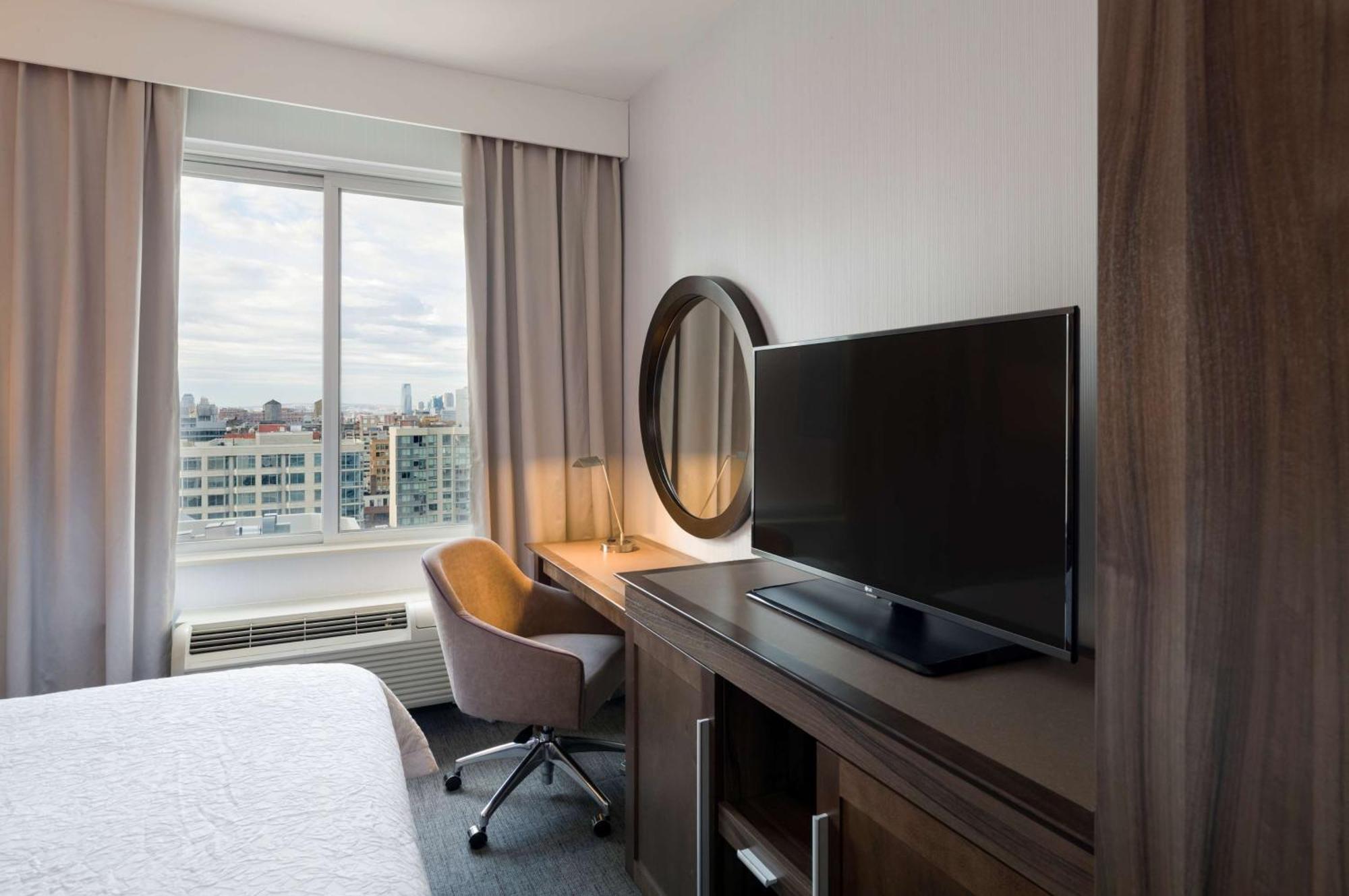 Superior King Room,1552156906:JPEG