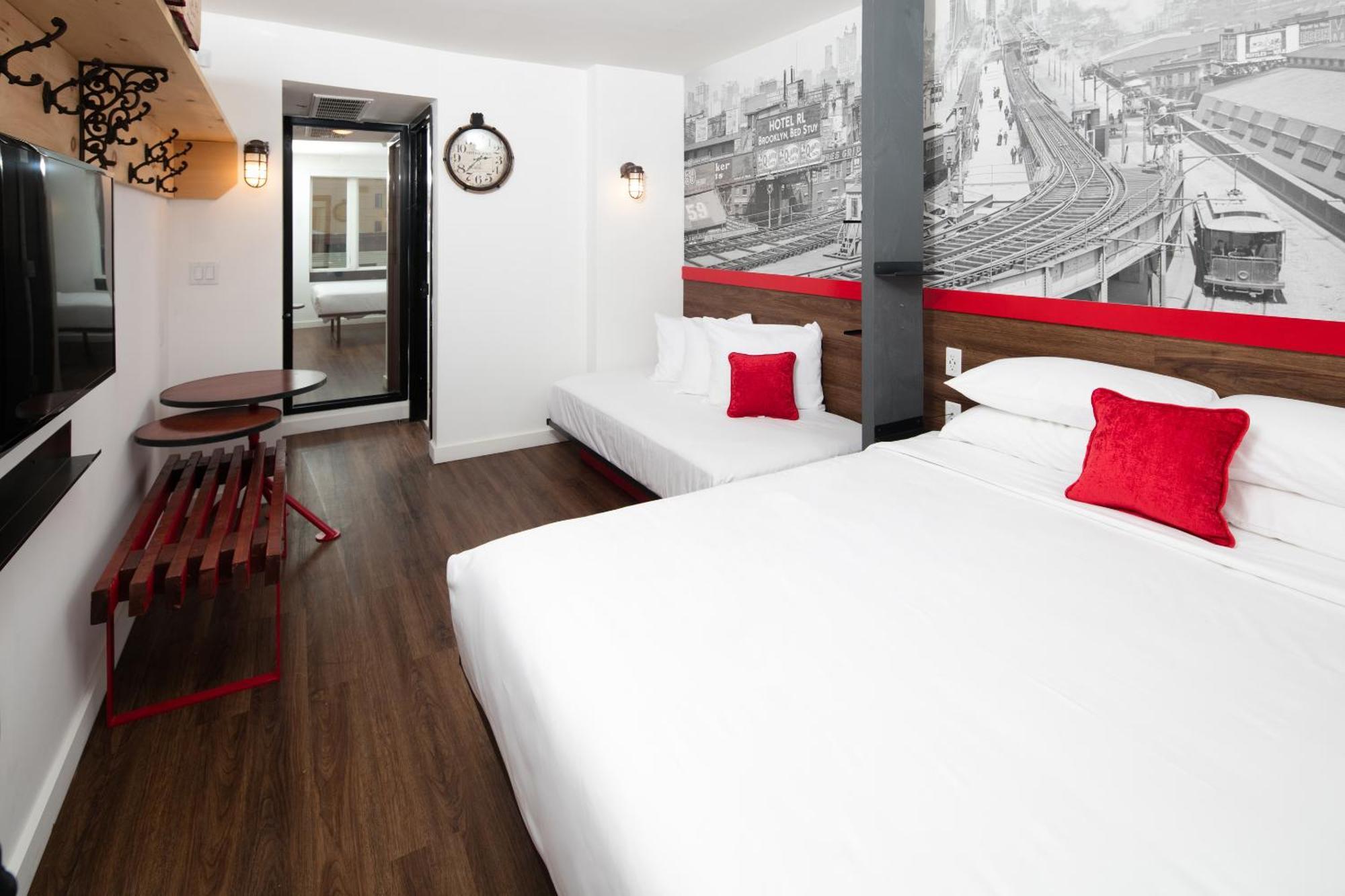 Queen Room Bed