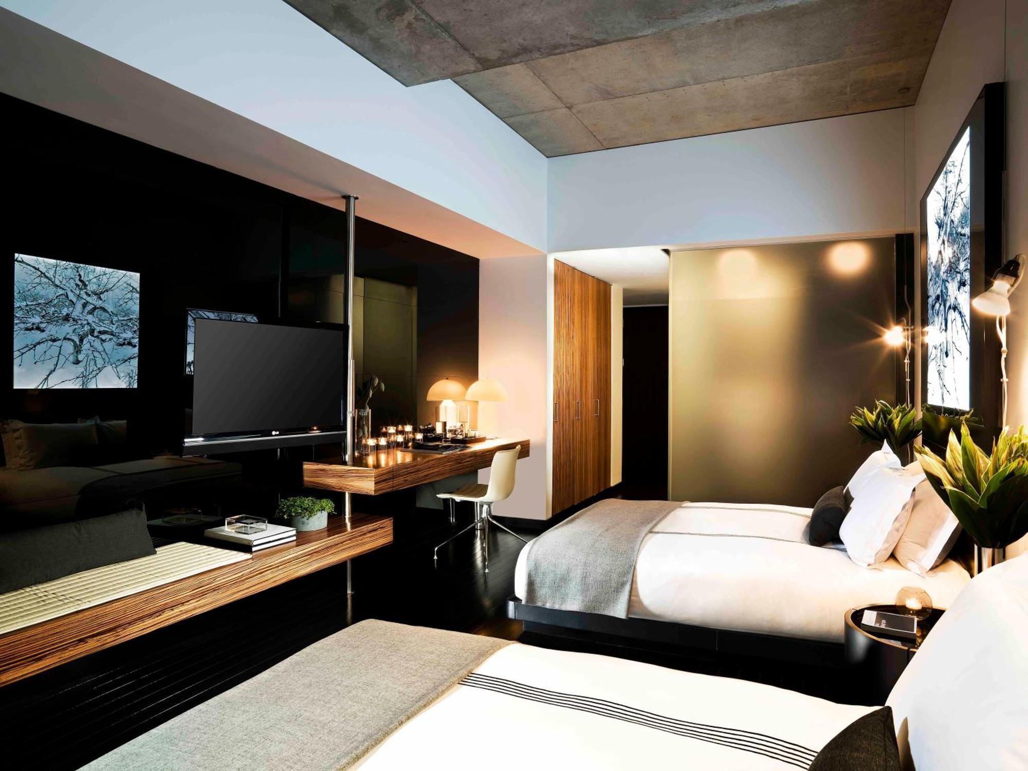 Queen Room with Two Queen Beds,1739388002:JPEG