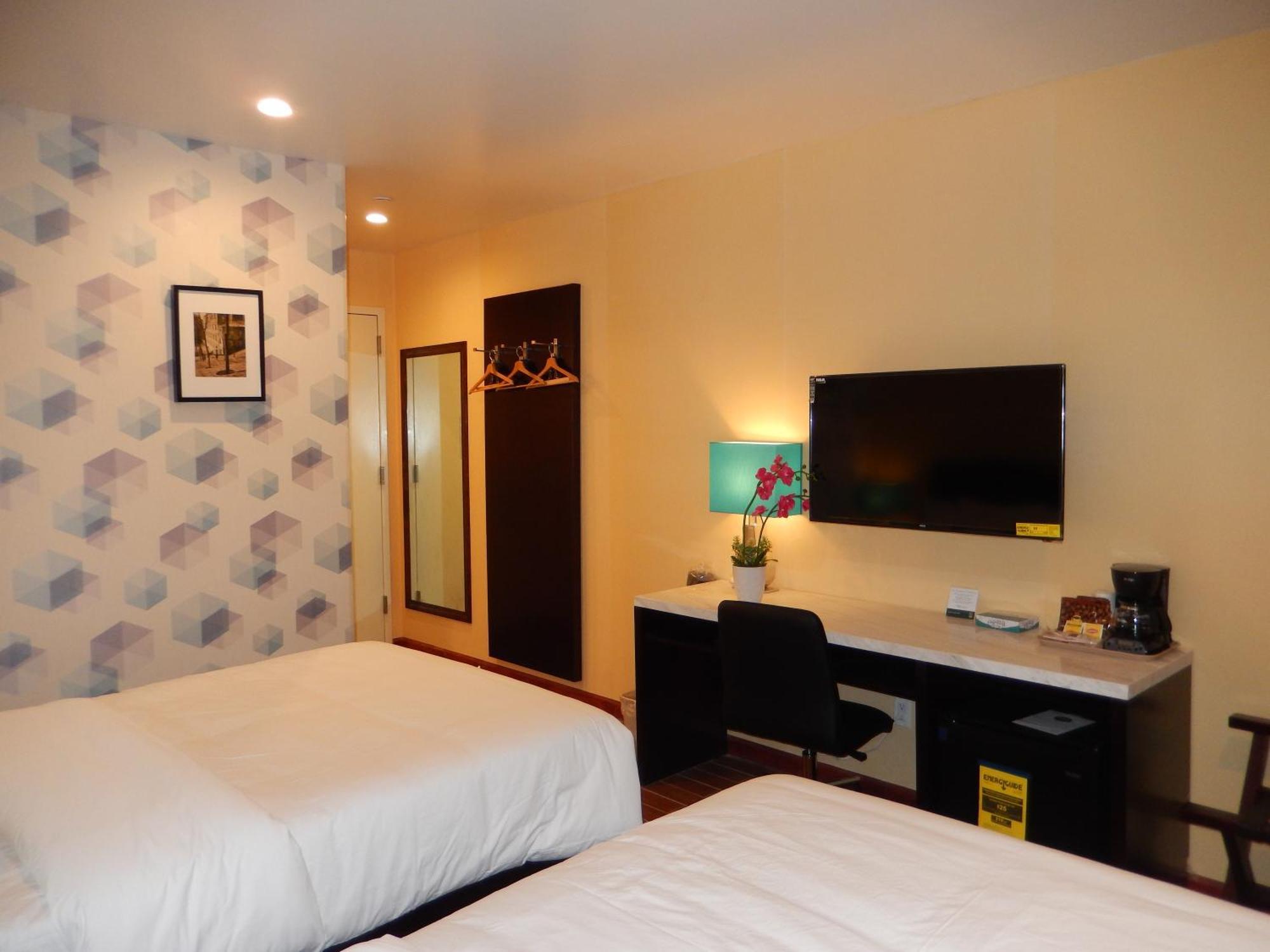 Double Room Two Double Beds Non-Smoking