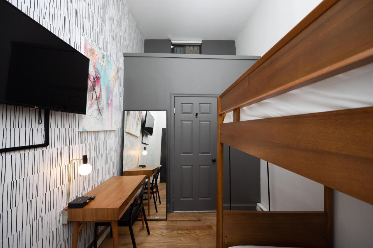 Double or Twin Room Private Bathroom