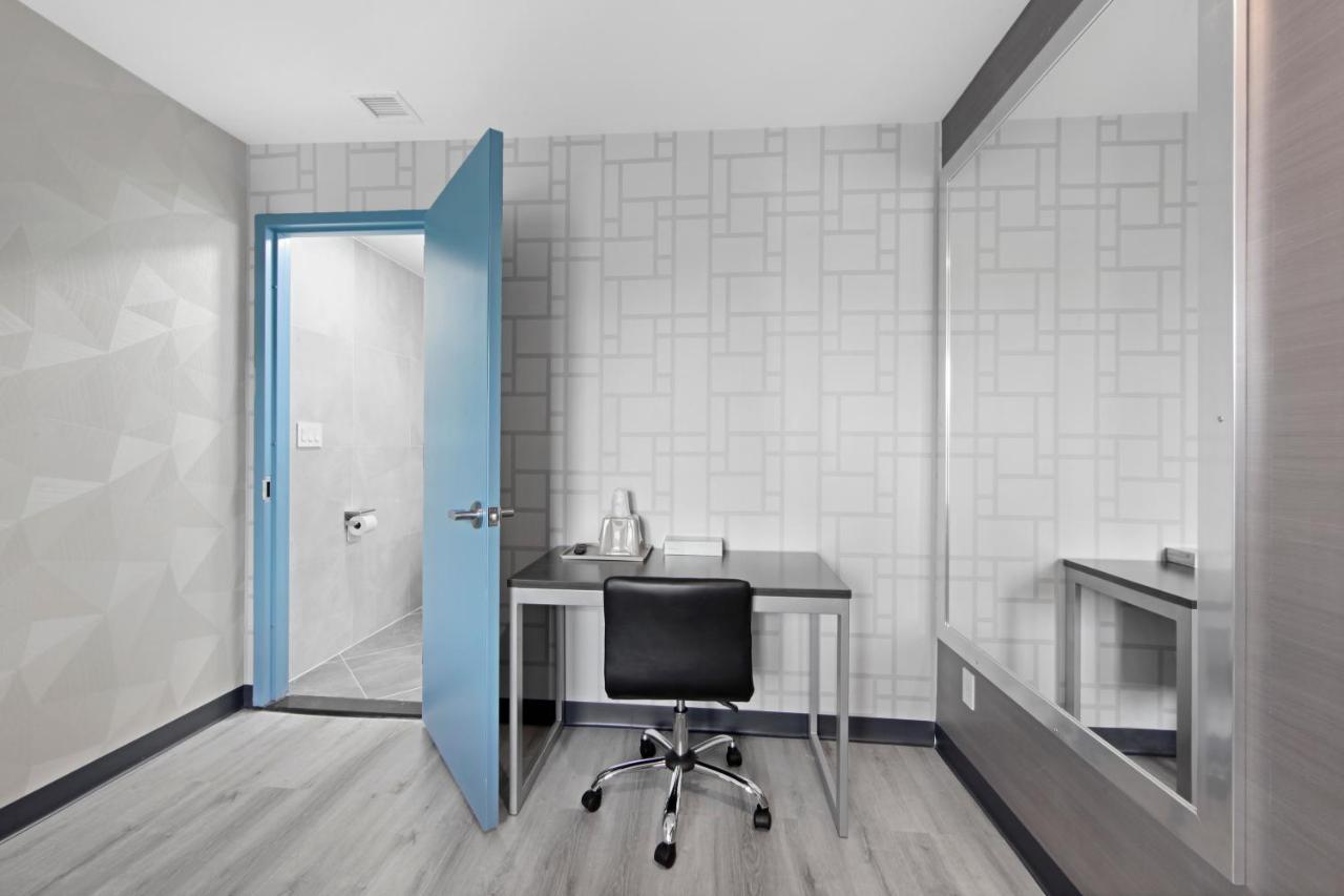 Deluxe Queen Room,1298700571:JPEG