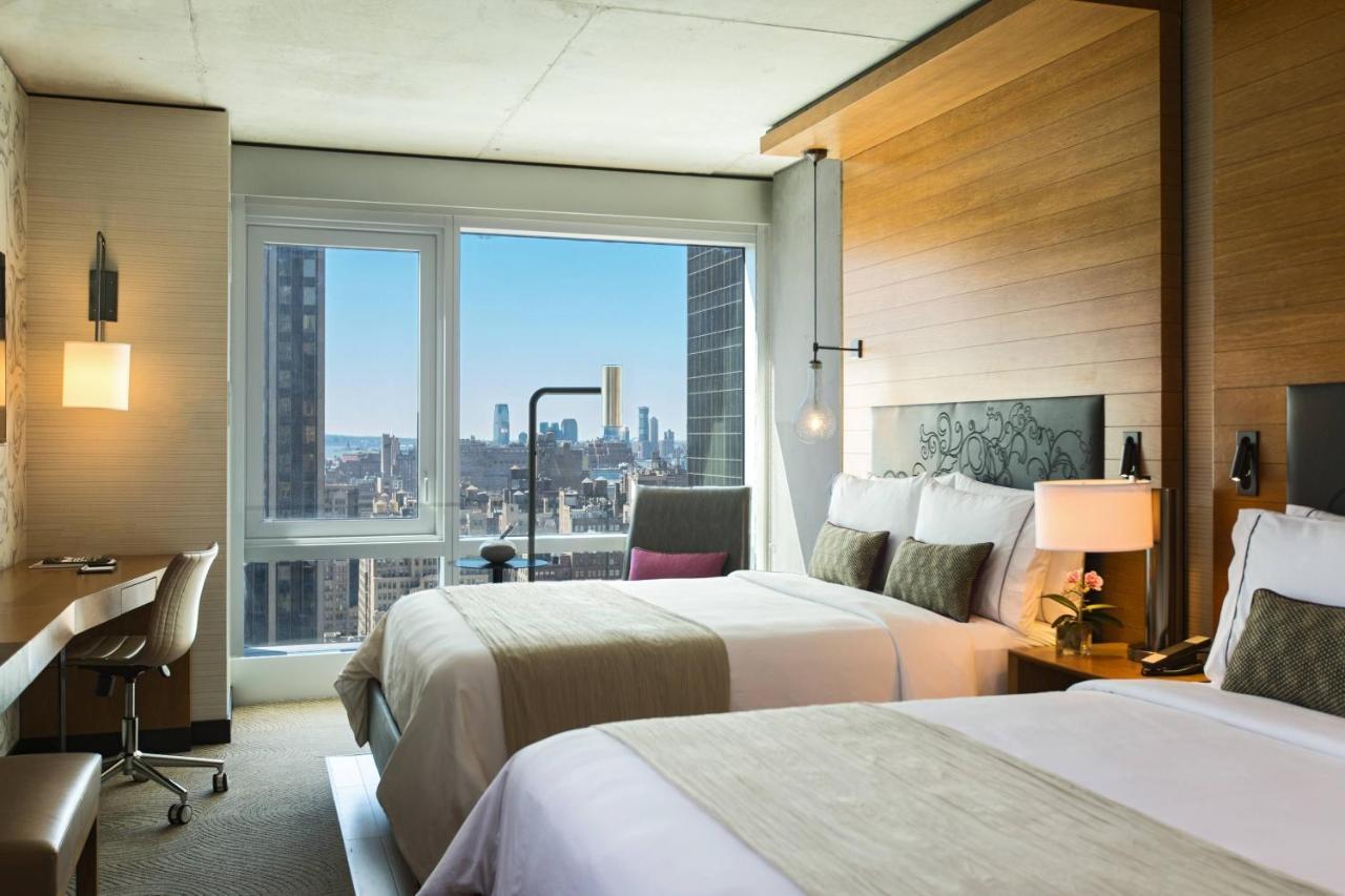 Queen Kamer met Uitzicht op de Skyline