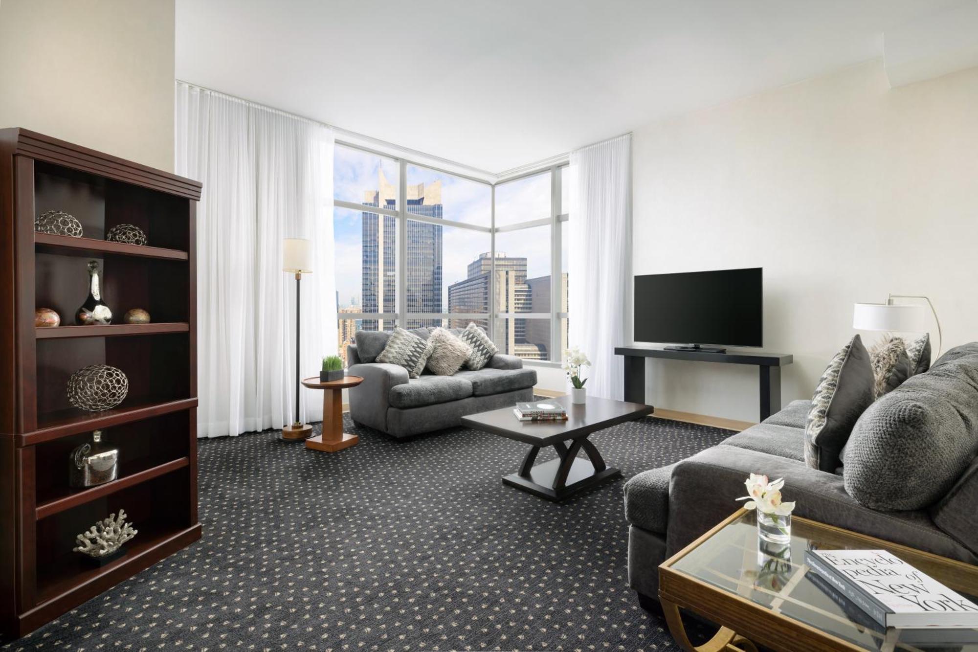 One-Bedroom King Suite