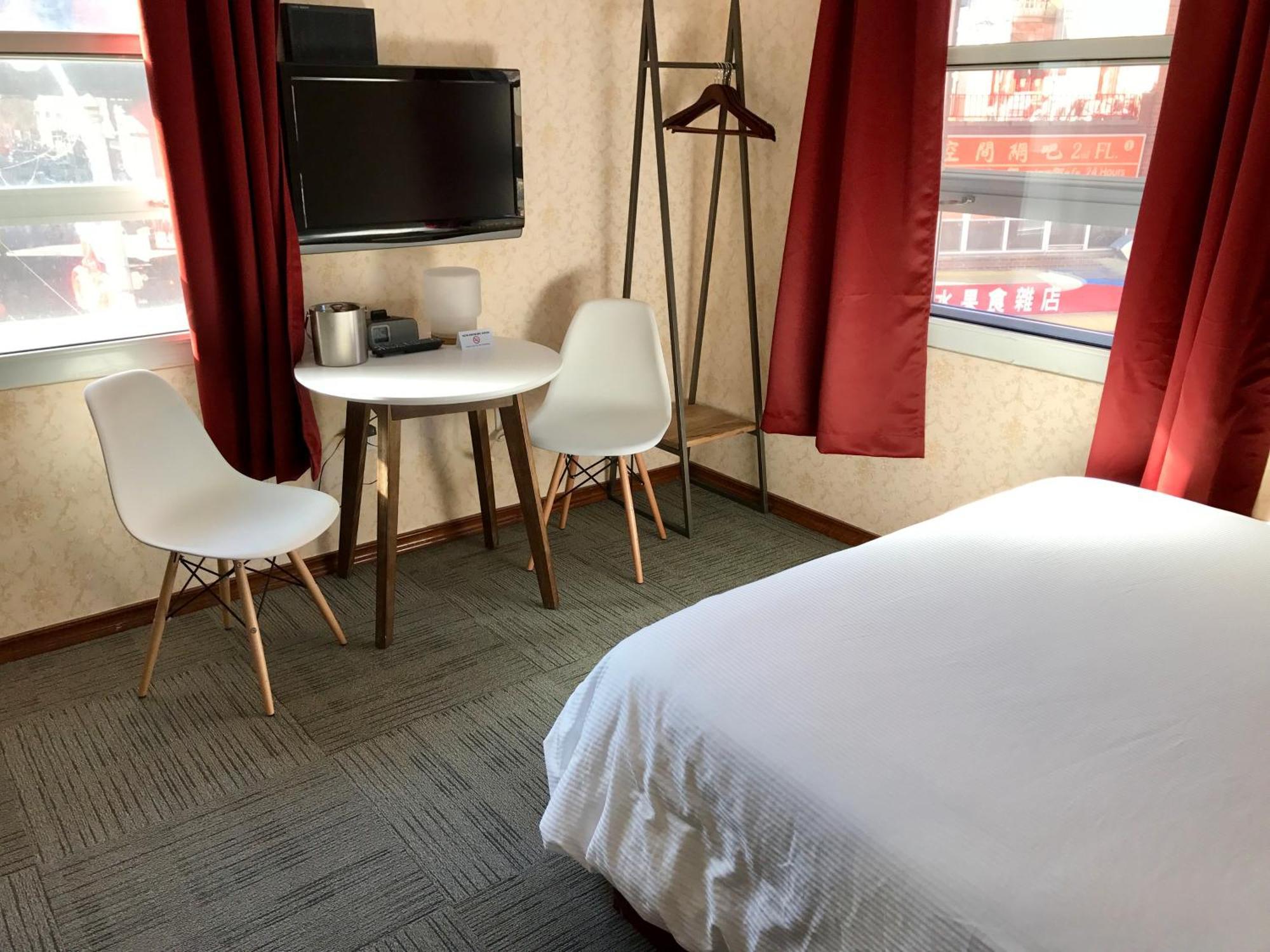 Superior Queen Room