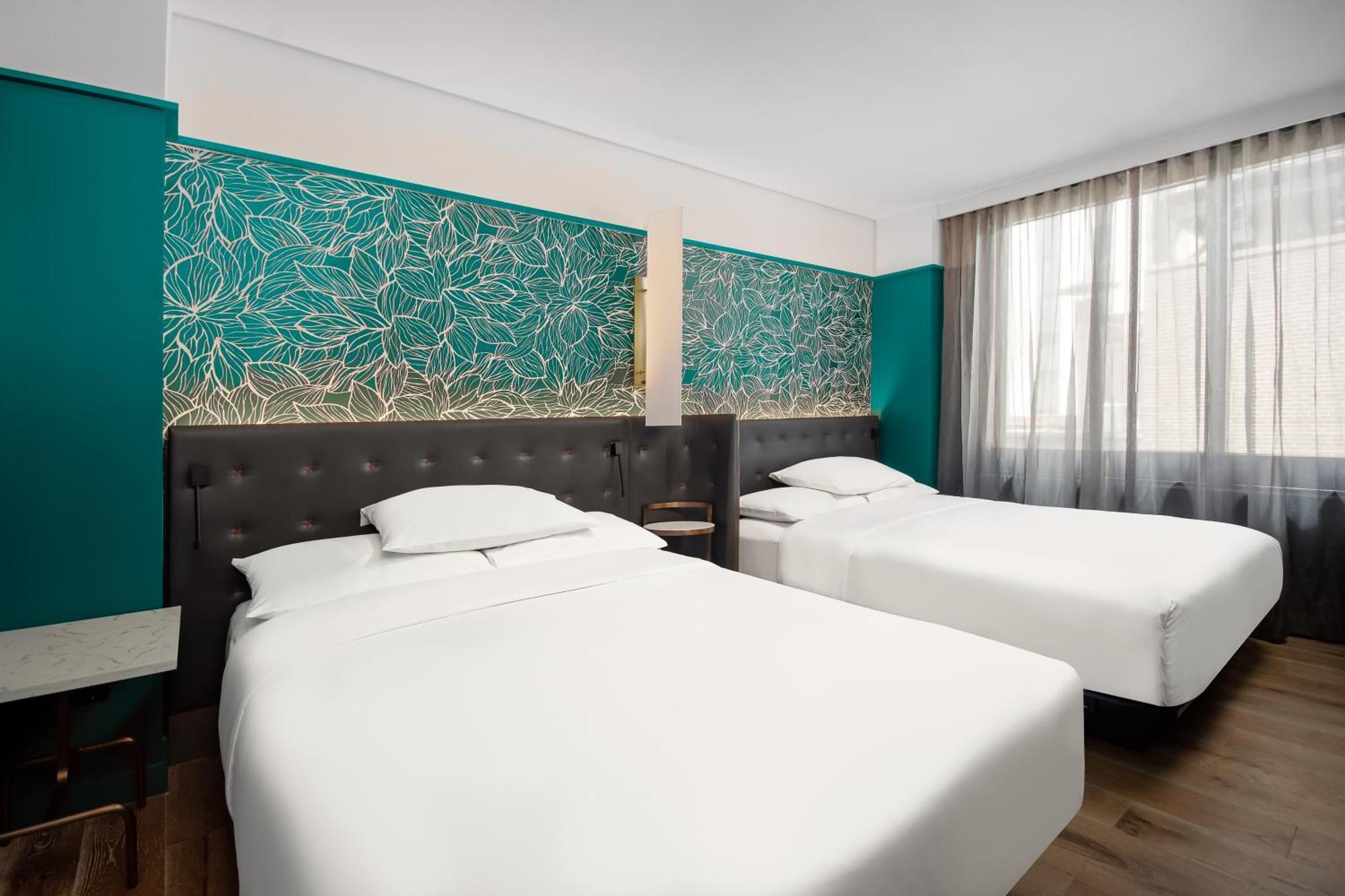 Queen Room Two Queen Beds City View