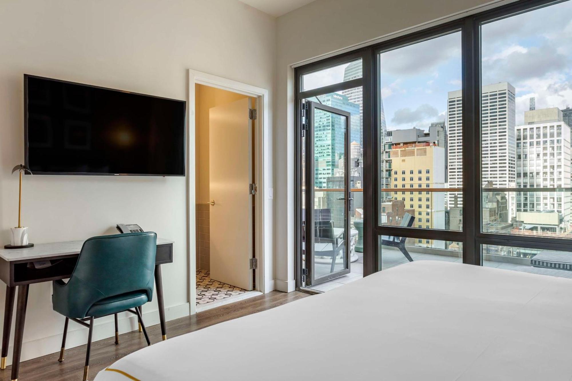 King Room with Balcony and City View