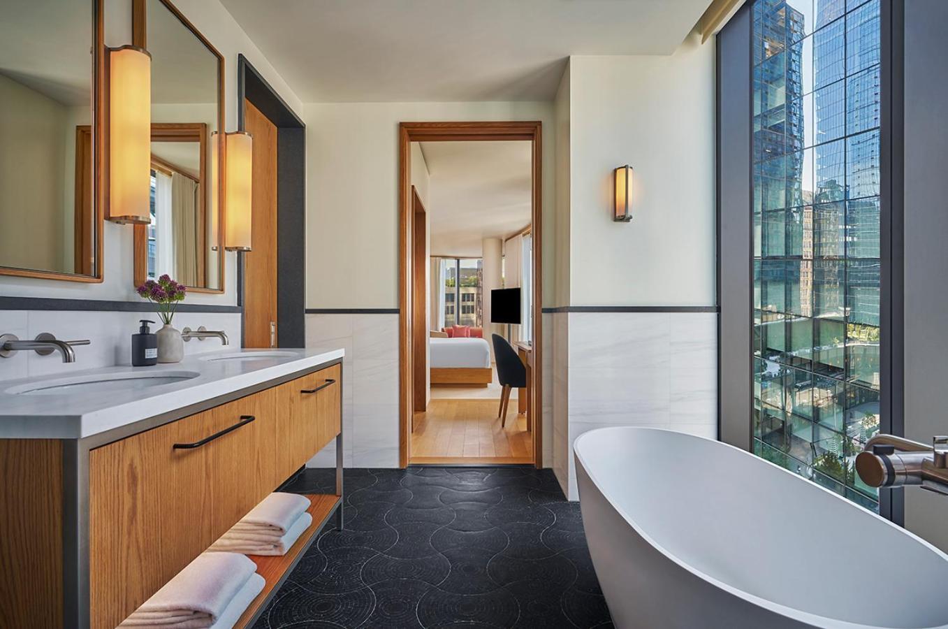 Skyline Corner Studio Suite