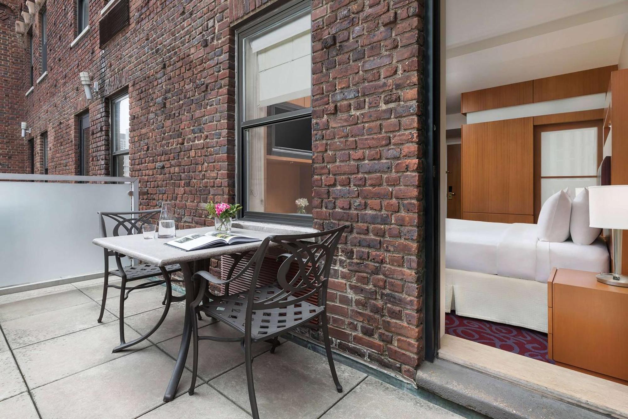 Deluxe Queen Terrace