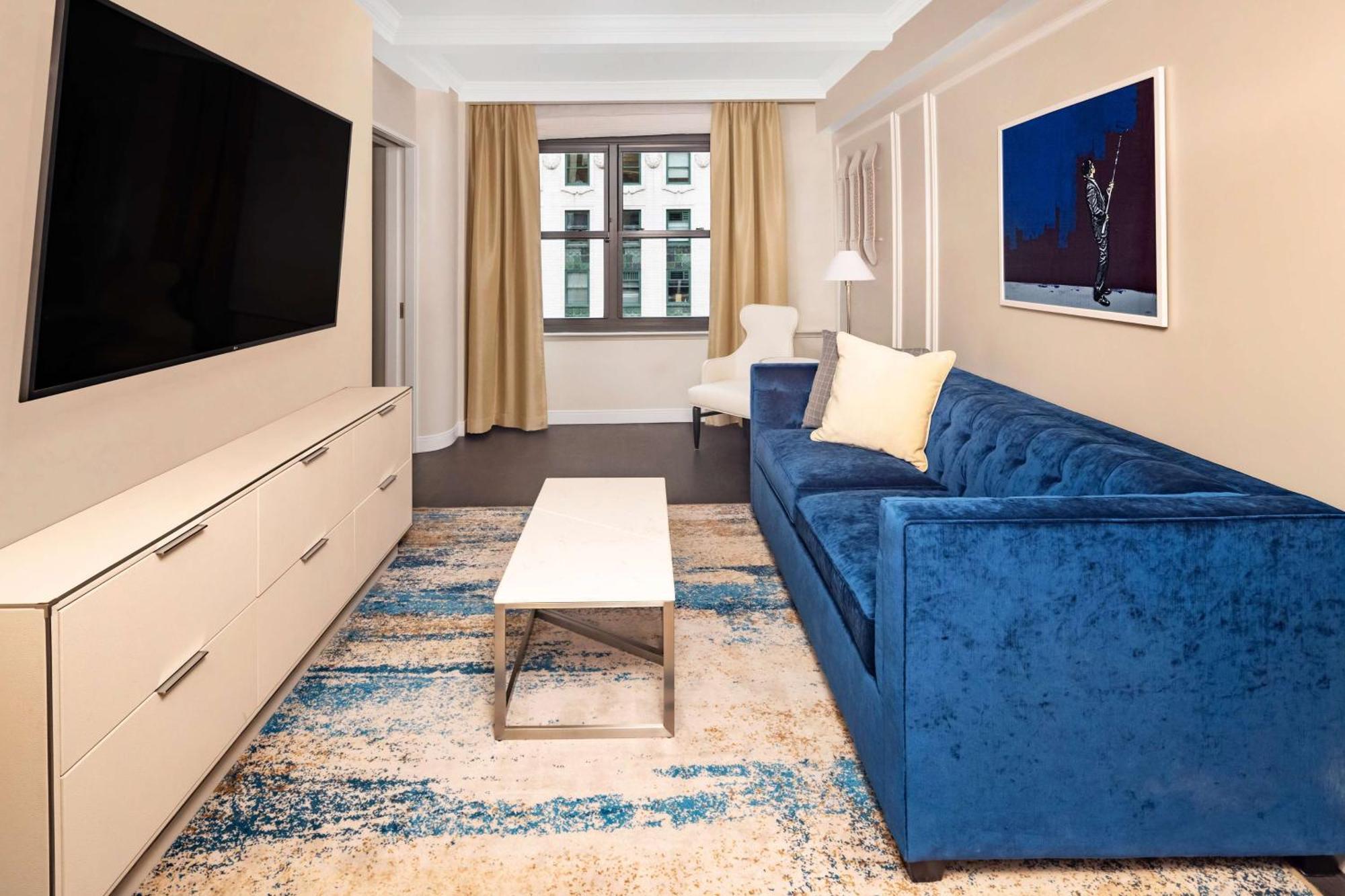One-Bedroom King Suite Premier Sofa Bed