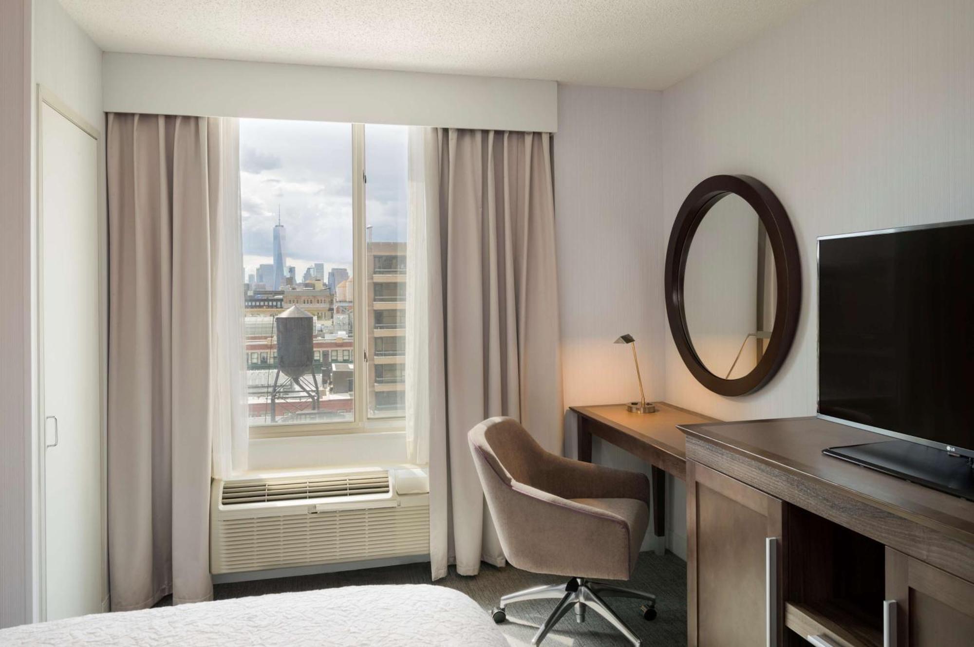 Queen Room Two Queen Beds City View