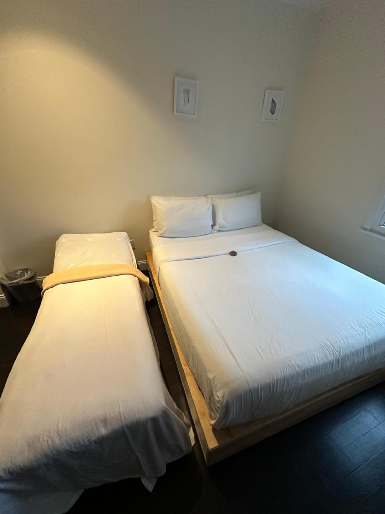 Deluxe Double Room with Extra Bed,1583098277:JPEG