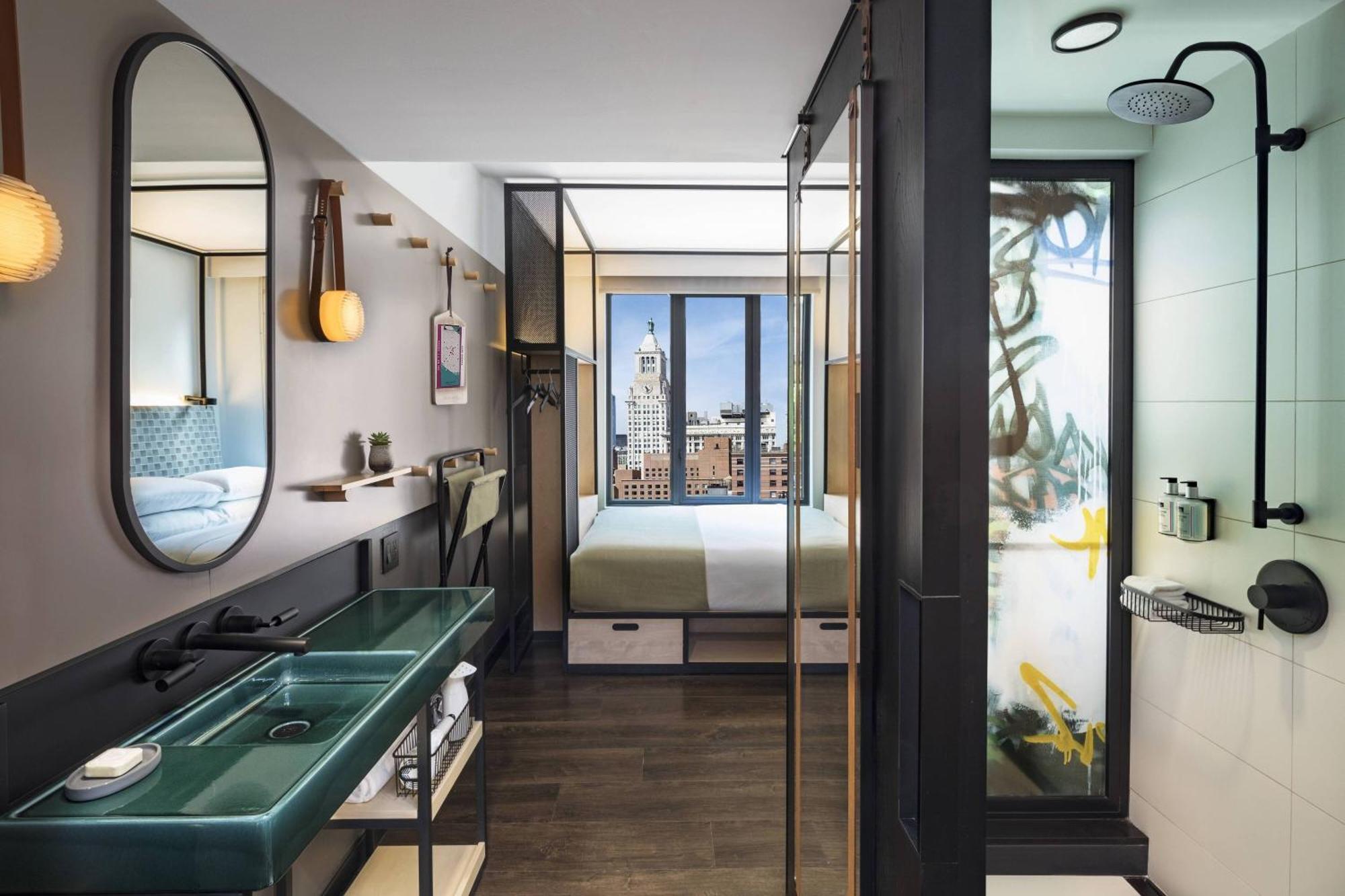 Queen Room Roll Shower Mobility Access