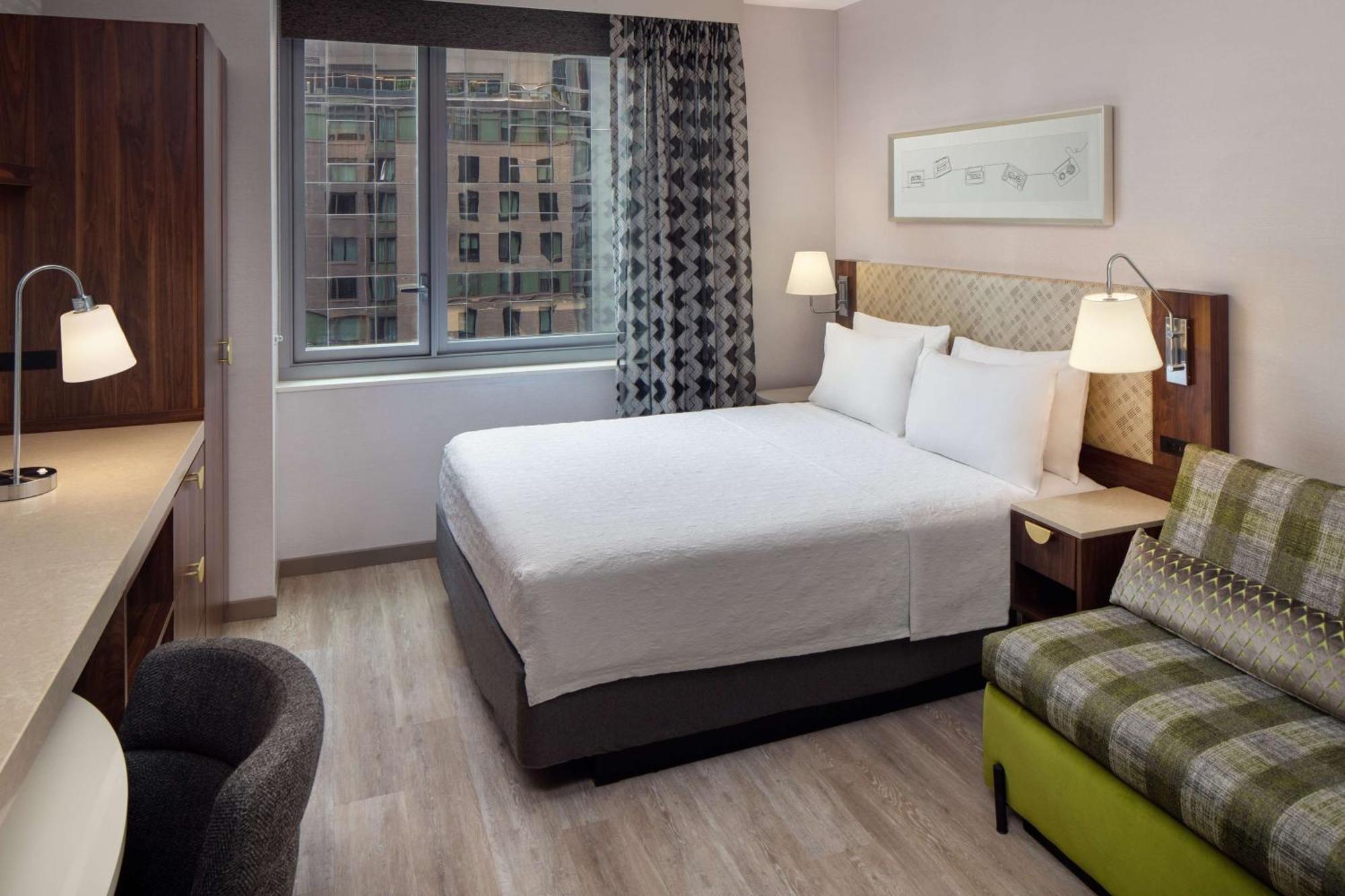 Studio-Suite mit Queensize-Bett und Stadtblick
