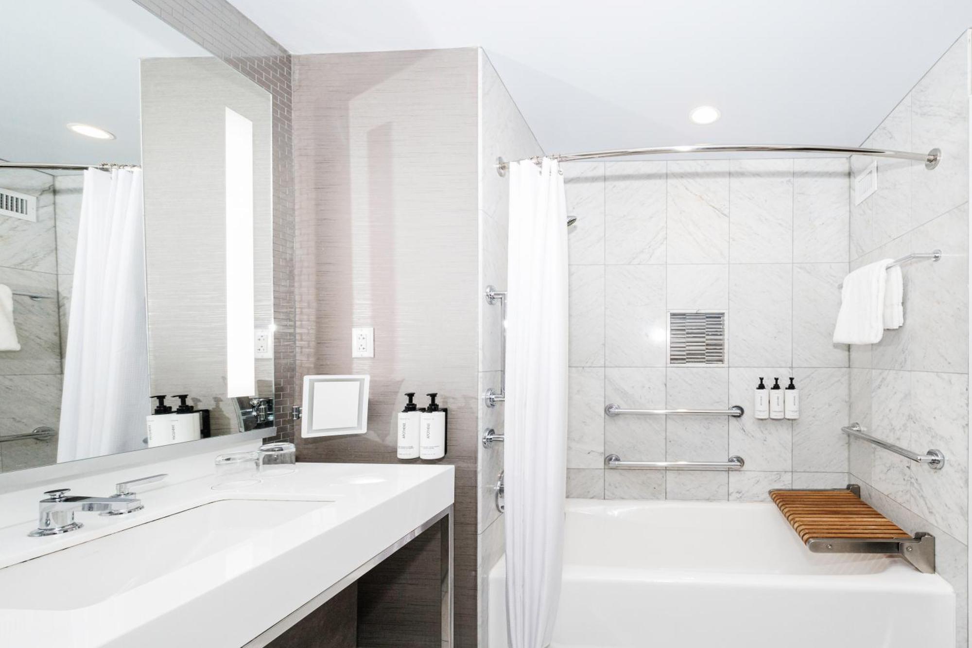Accessible King Suite
