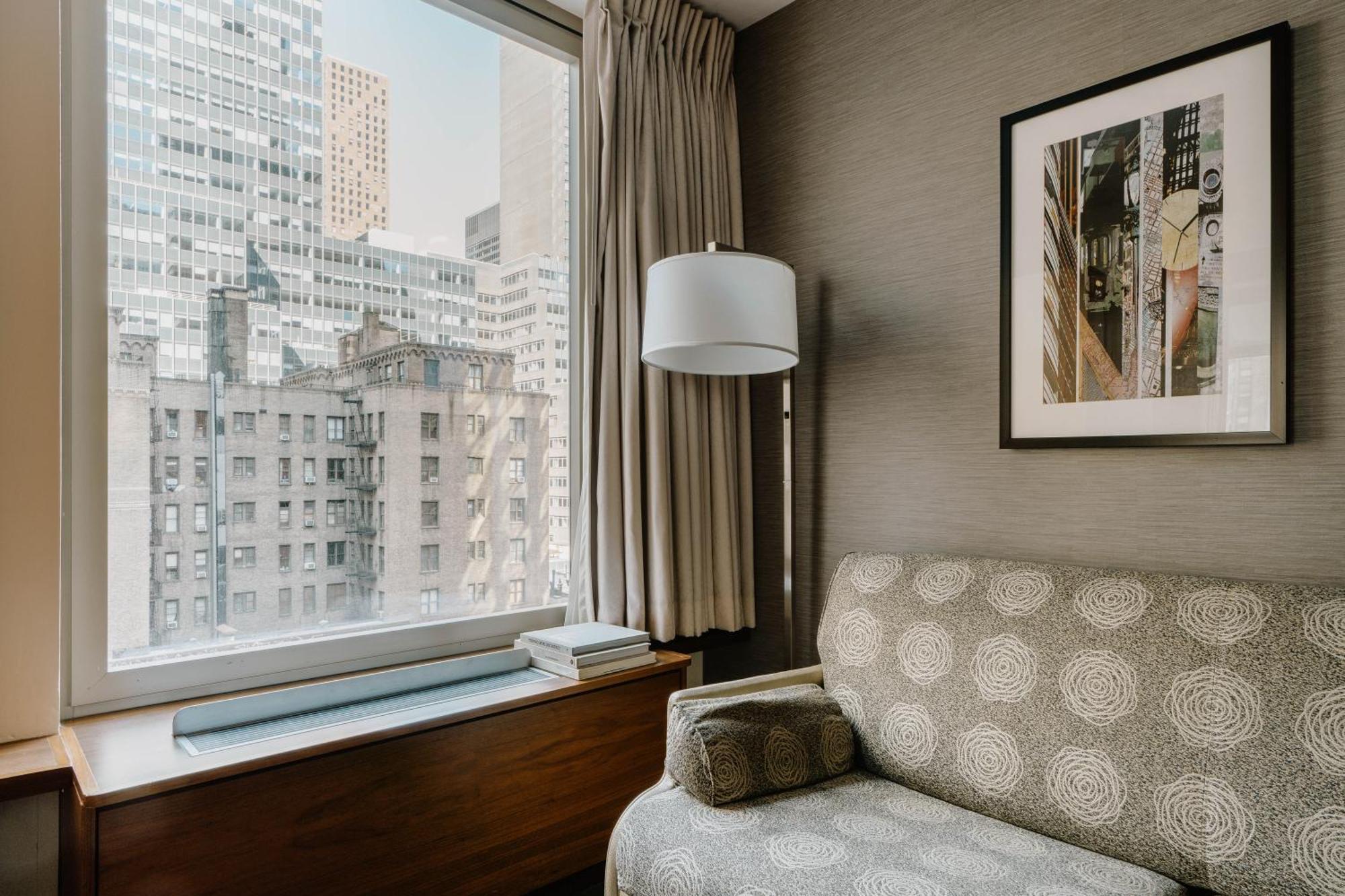 One-Bedroom Suite Kitchenette