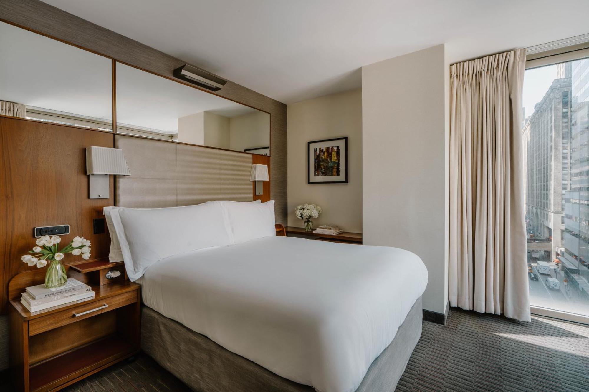 One-Bedroom Suite Kitchenette
