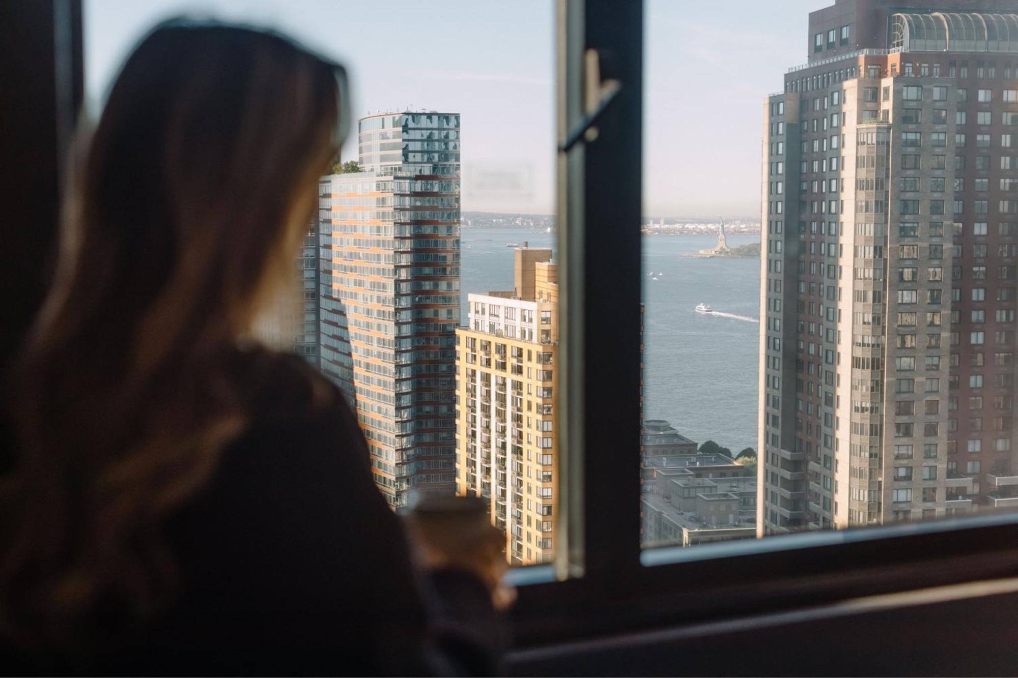 Deluxe King Room Harbor View Hearing Accessible