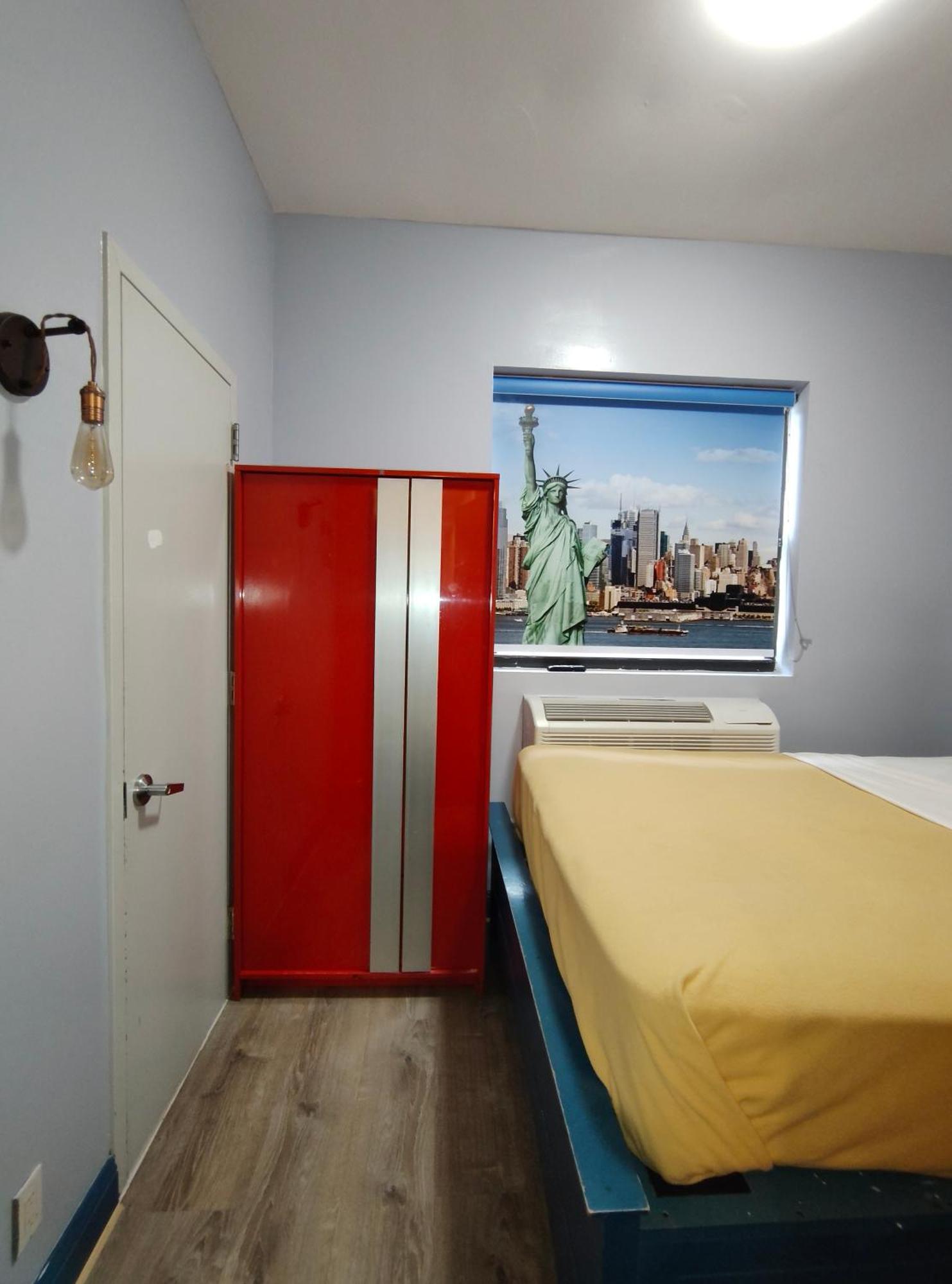 Queen Room - Disability Access