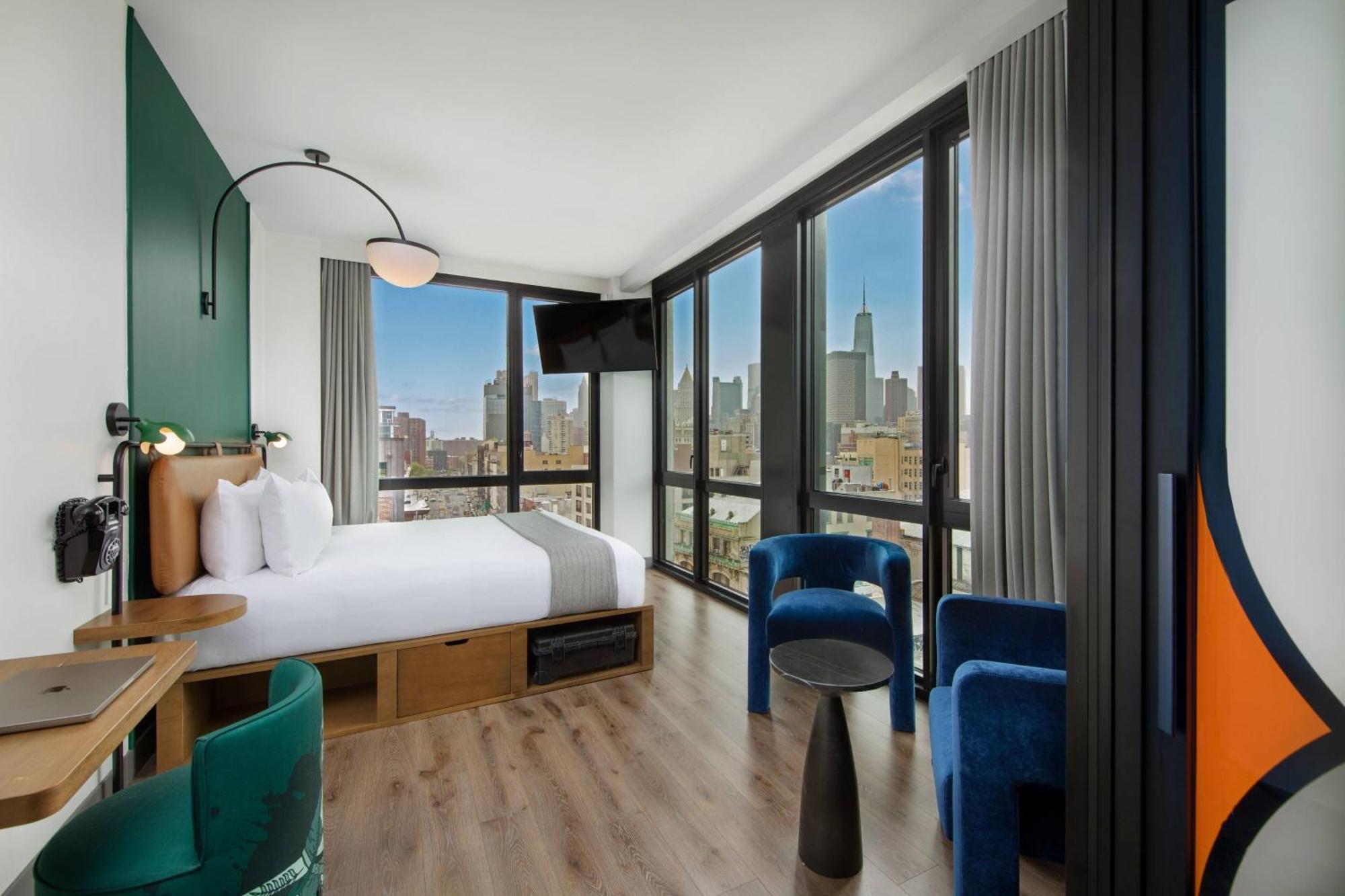 Larger King Room Landmark View