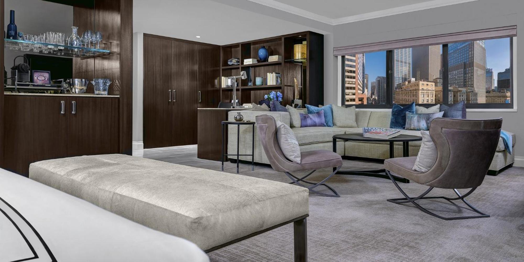 Suite Lit King-Size avec Pièce à Vivre - Étage Manhattan