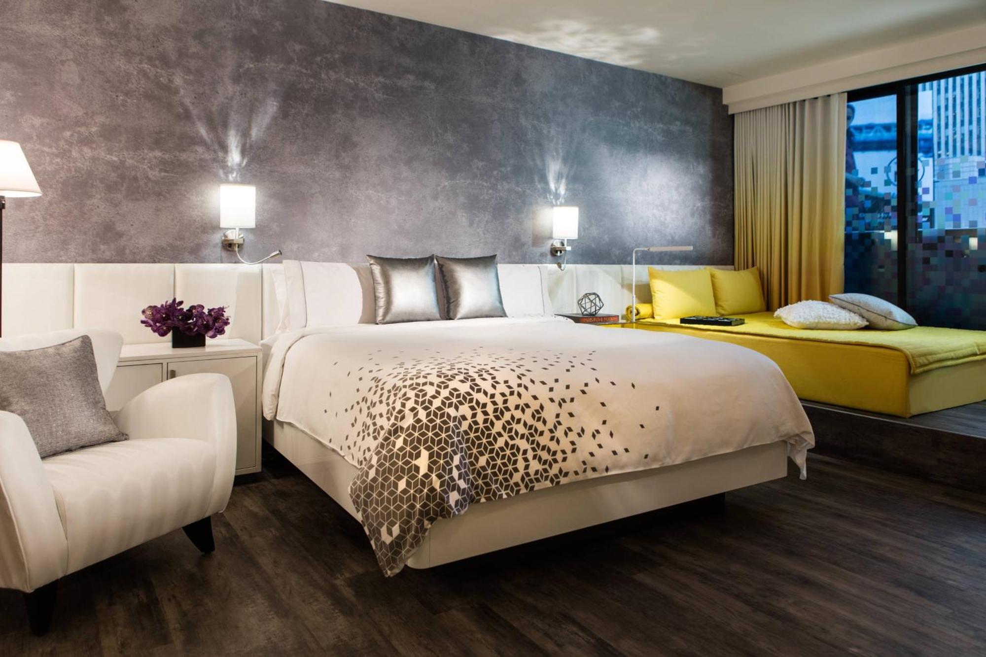 Times Square Terrace Room King Bed Balcony