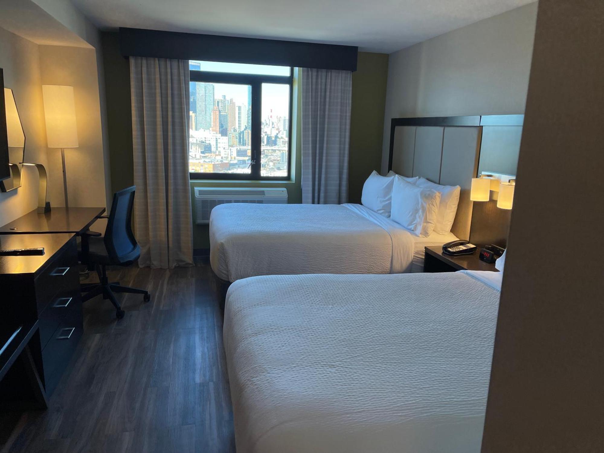 Standard Queen Room Two Queen Beds Skyline View
