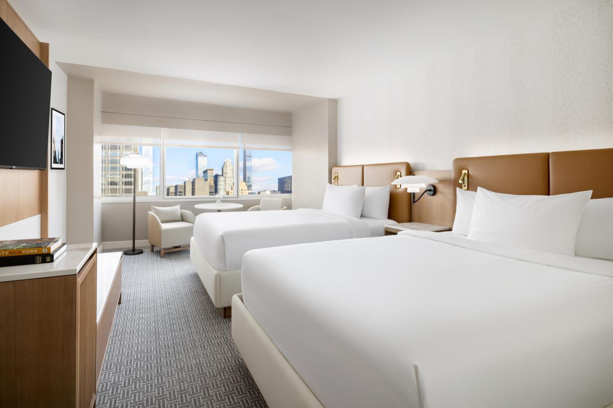 Queen Room Two Queen Beds Times Square View