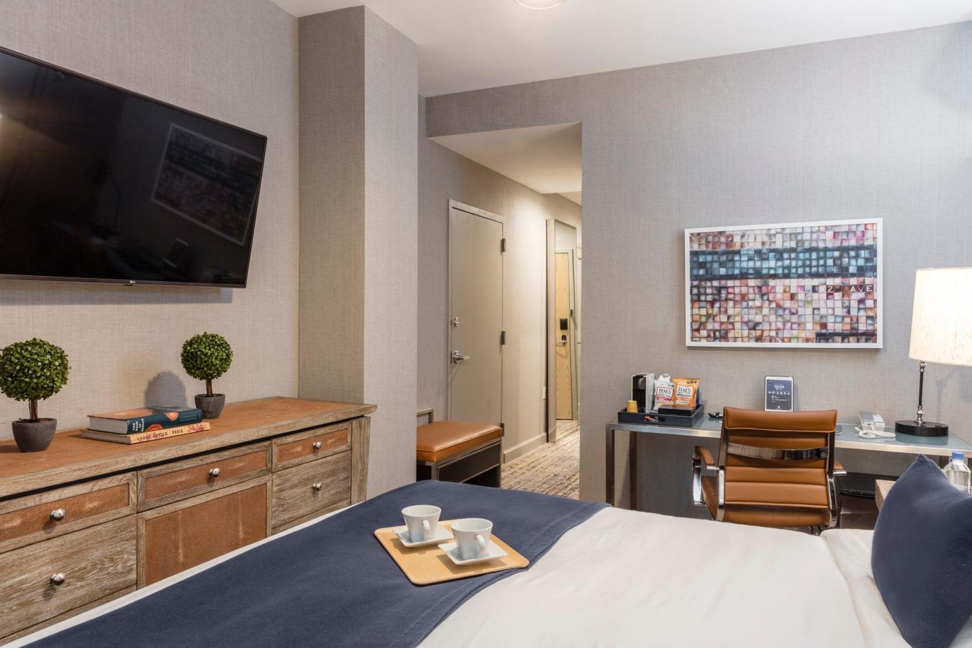 Premier King Room Accessible