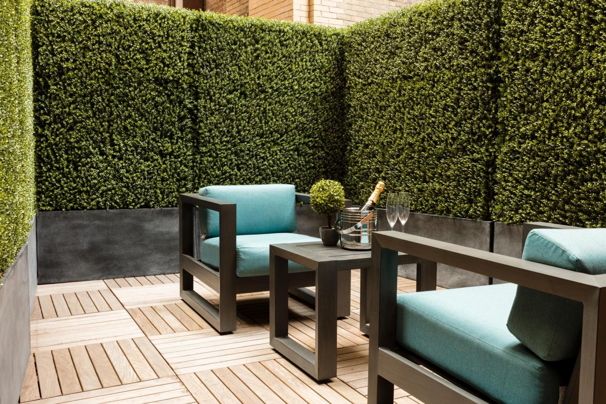 Deluxe King Room Terrace