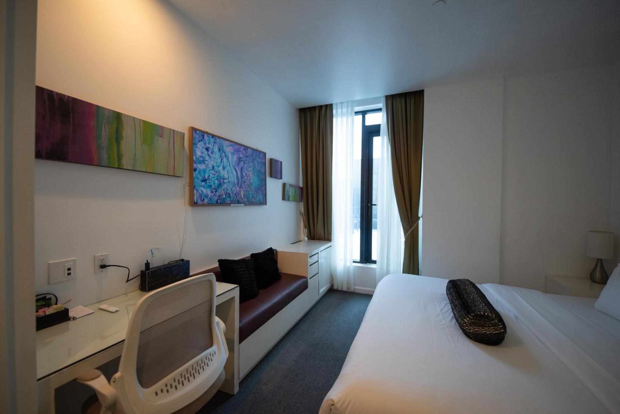 Deluxe King Room Balcony