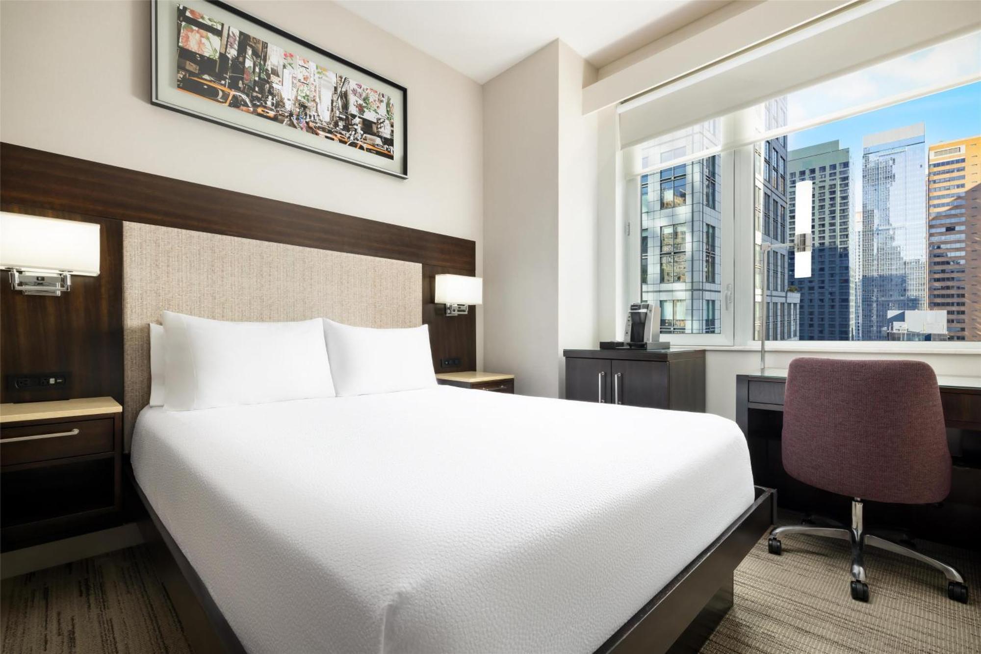 Queen Room City View