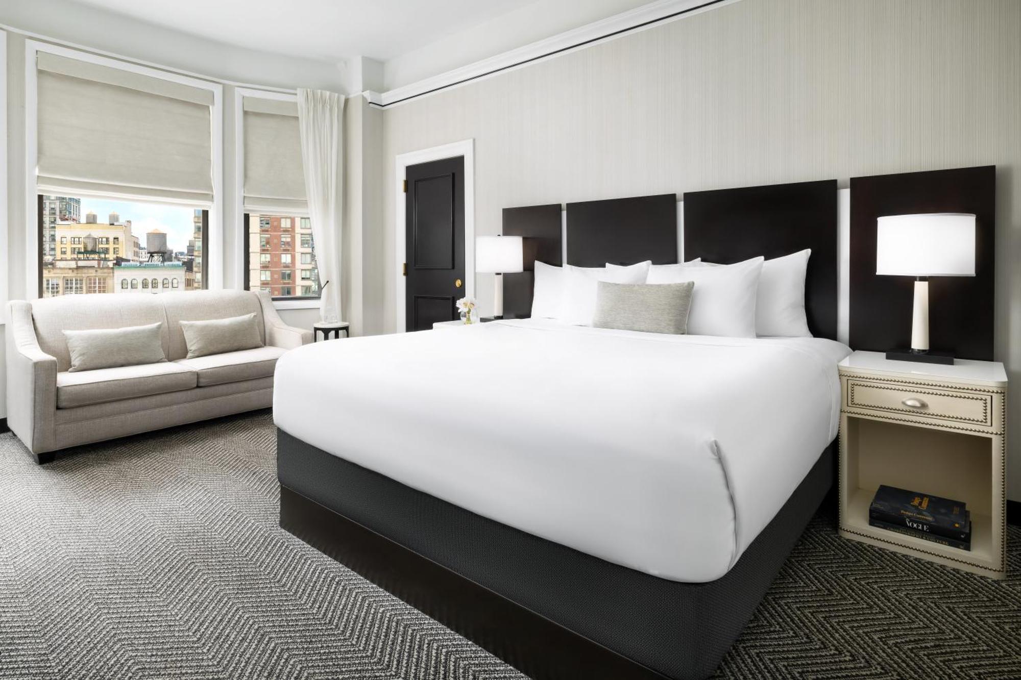 Deluxe King Room Sofa Bed