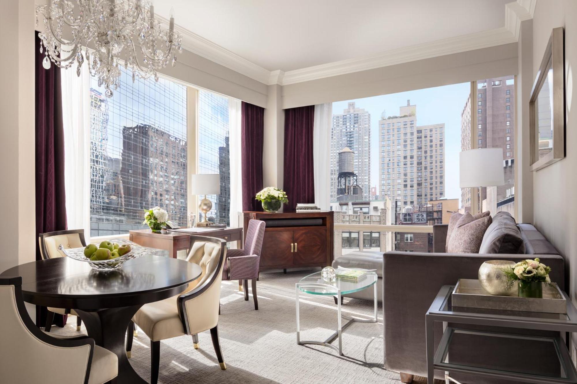 Executive One-Bedroom Suite City View