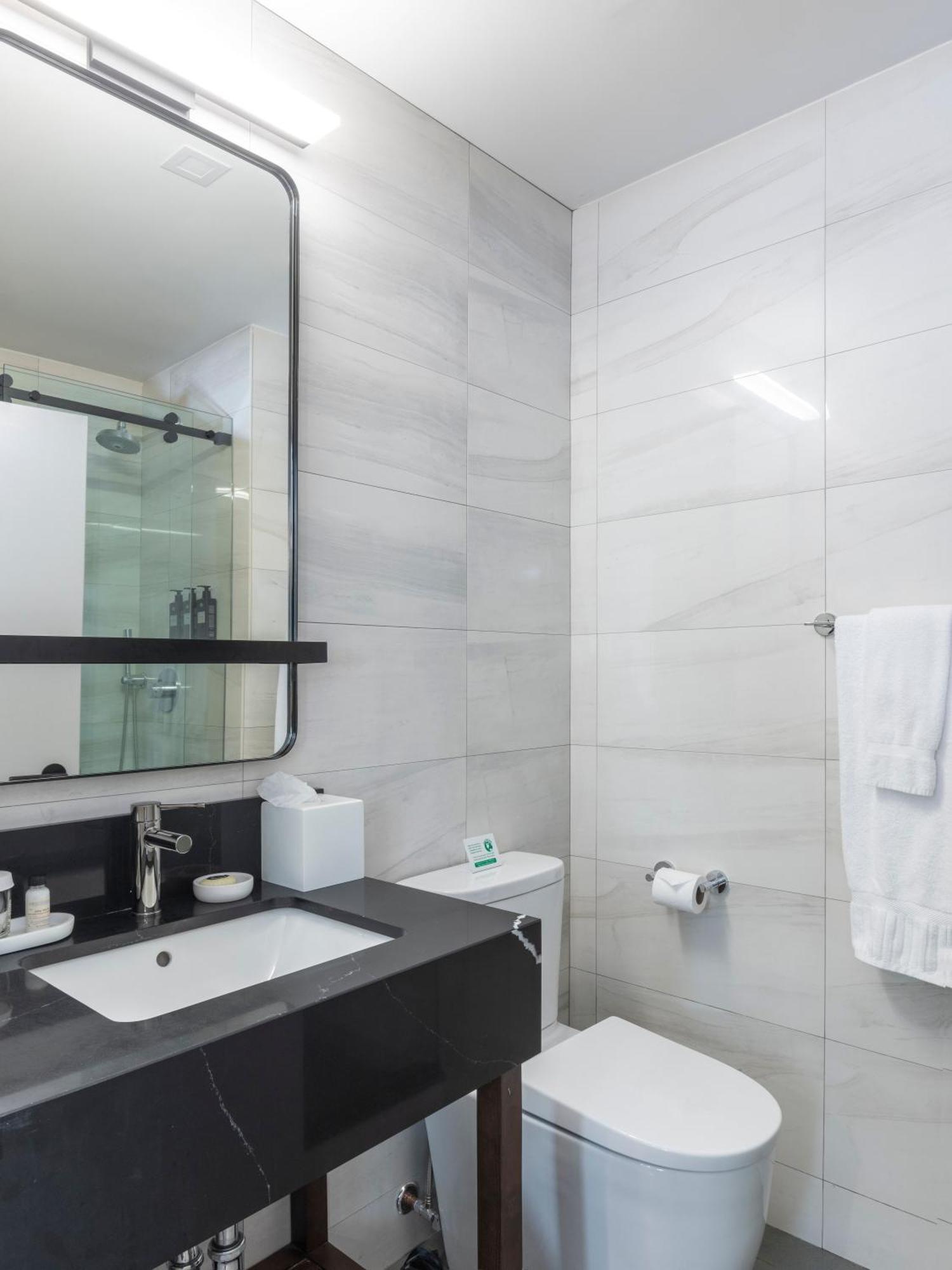 Gotham Jr Suite King Terrace