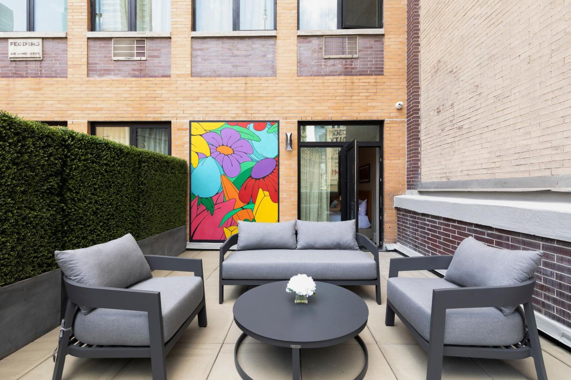 Deluxe Two Full Terrace
