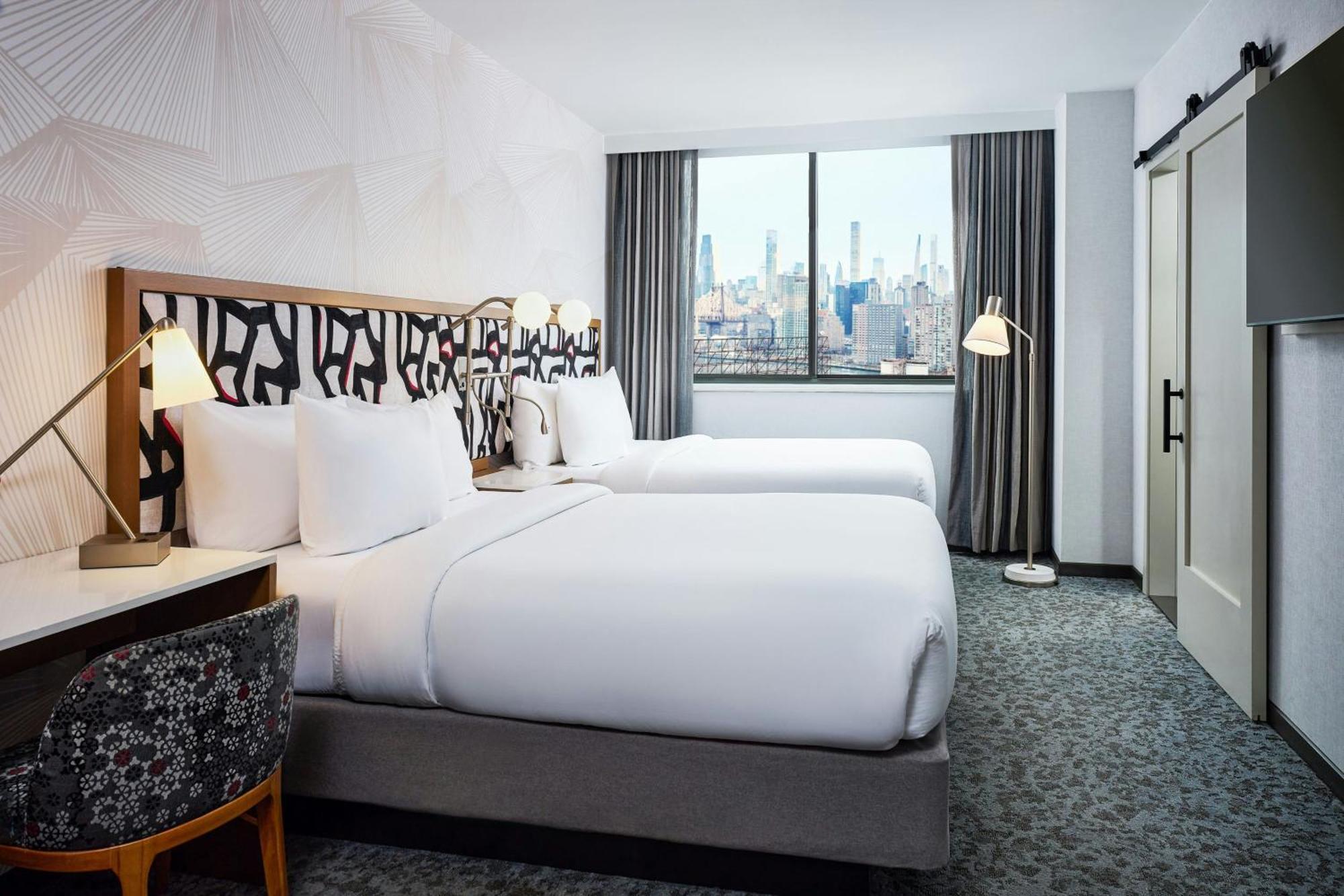 Suite Two Queen Beds City View