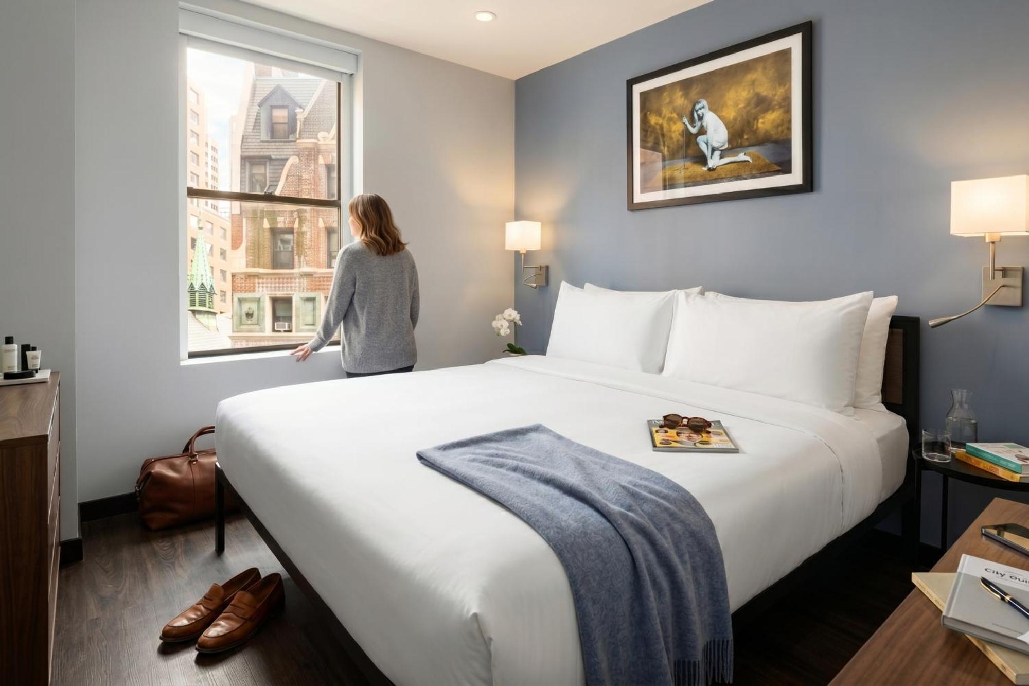 Deluxe King Bed