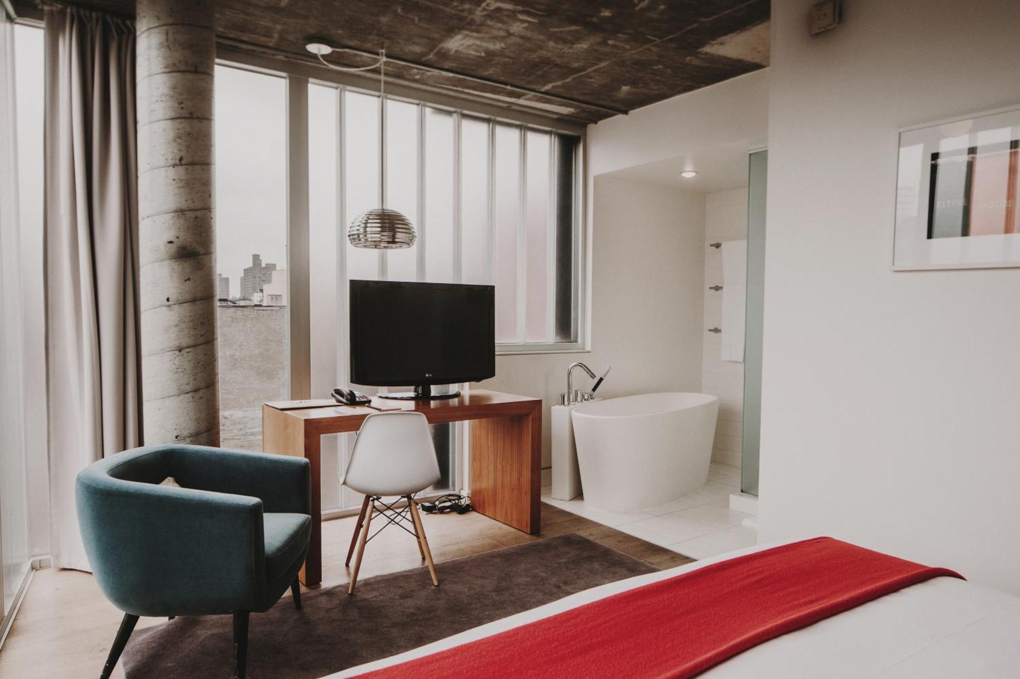 Superior King Corner Room