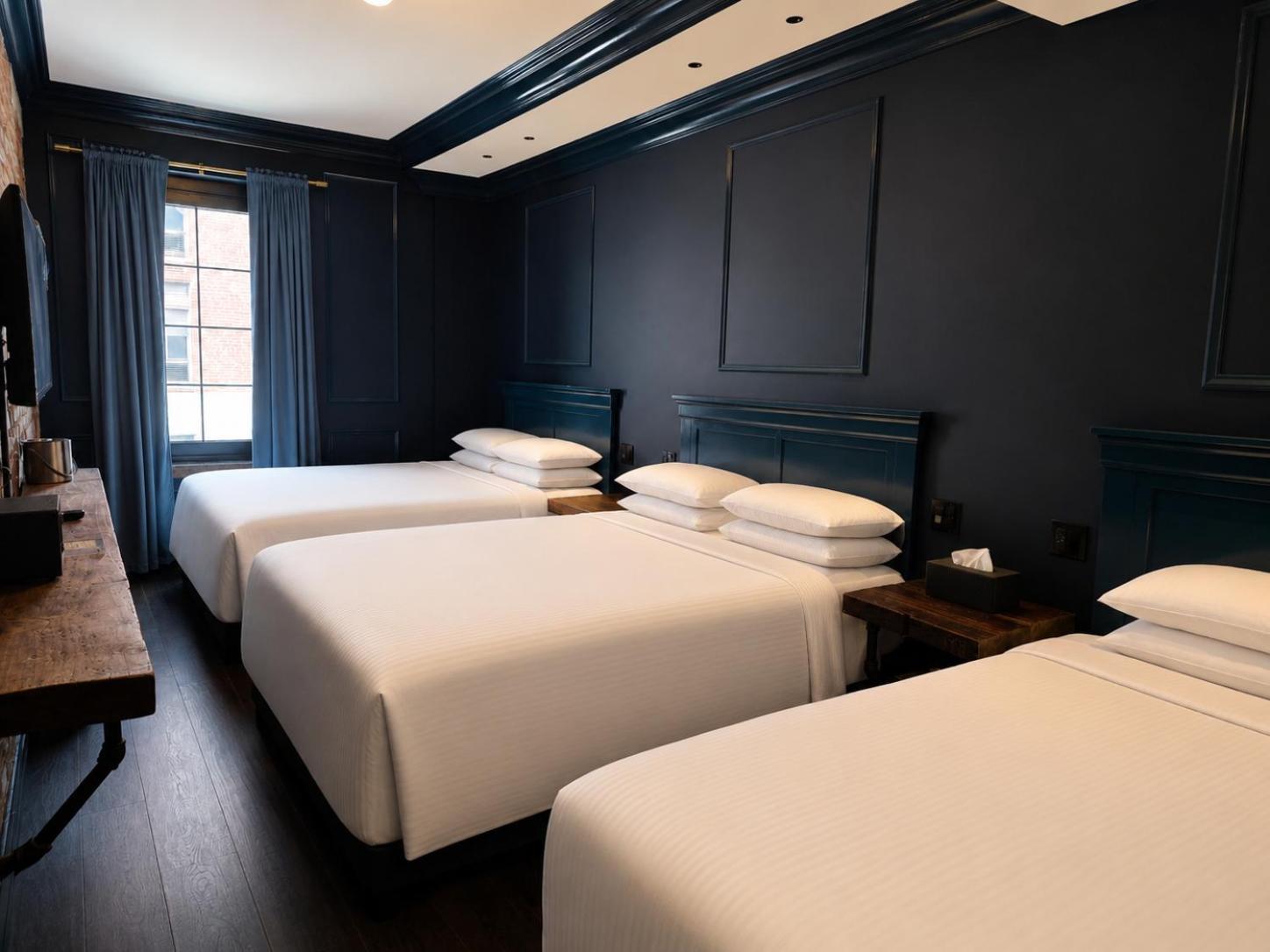 Deluxe Family Suite