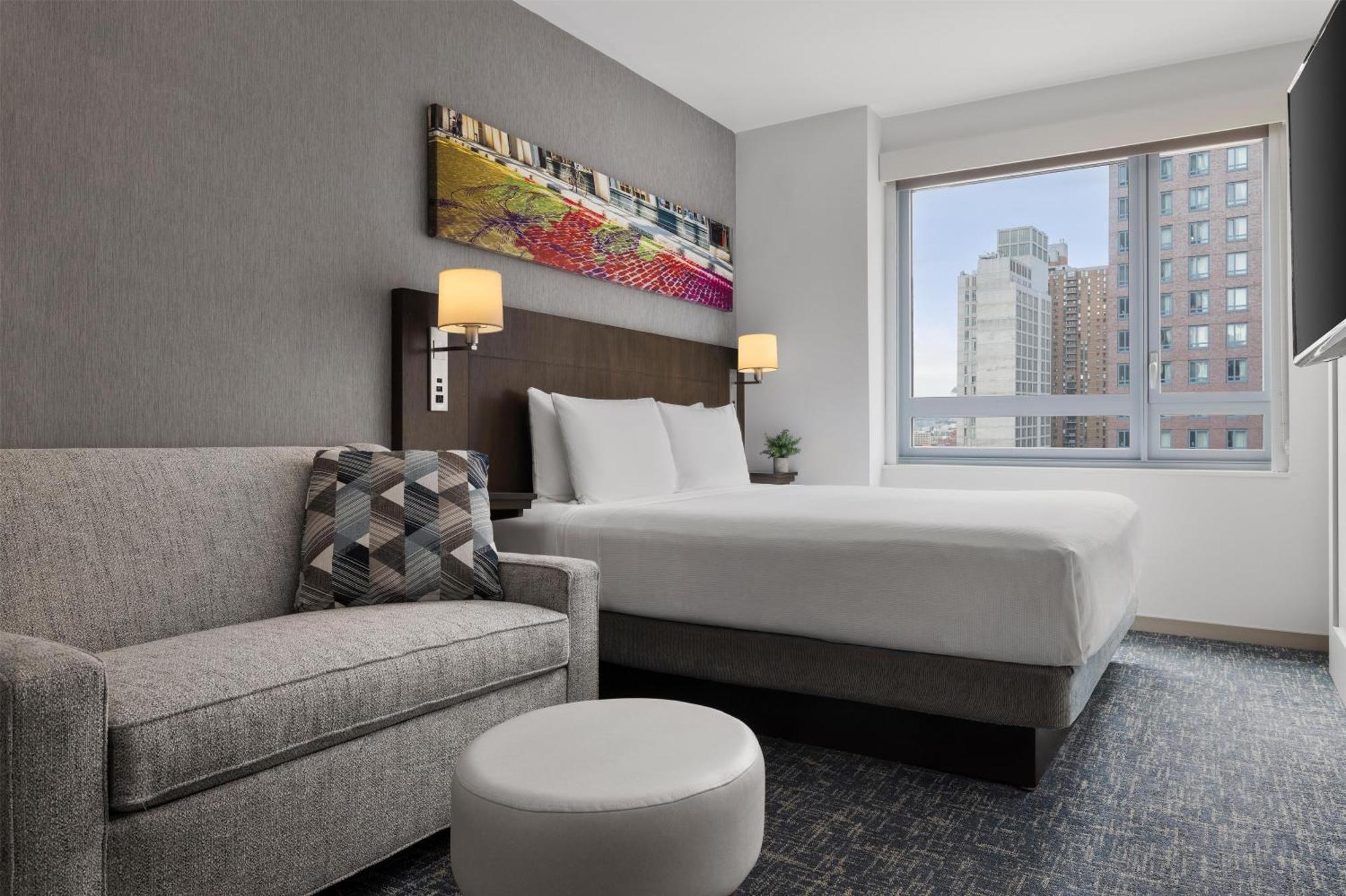 King Room Sofa Bed City View