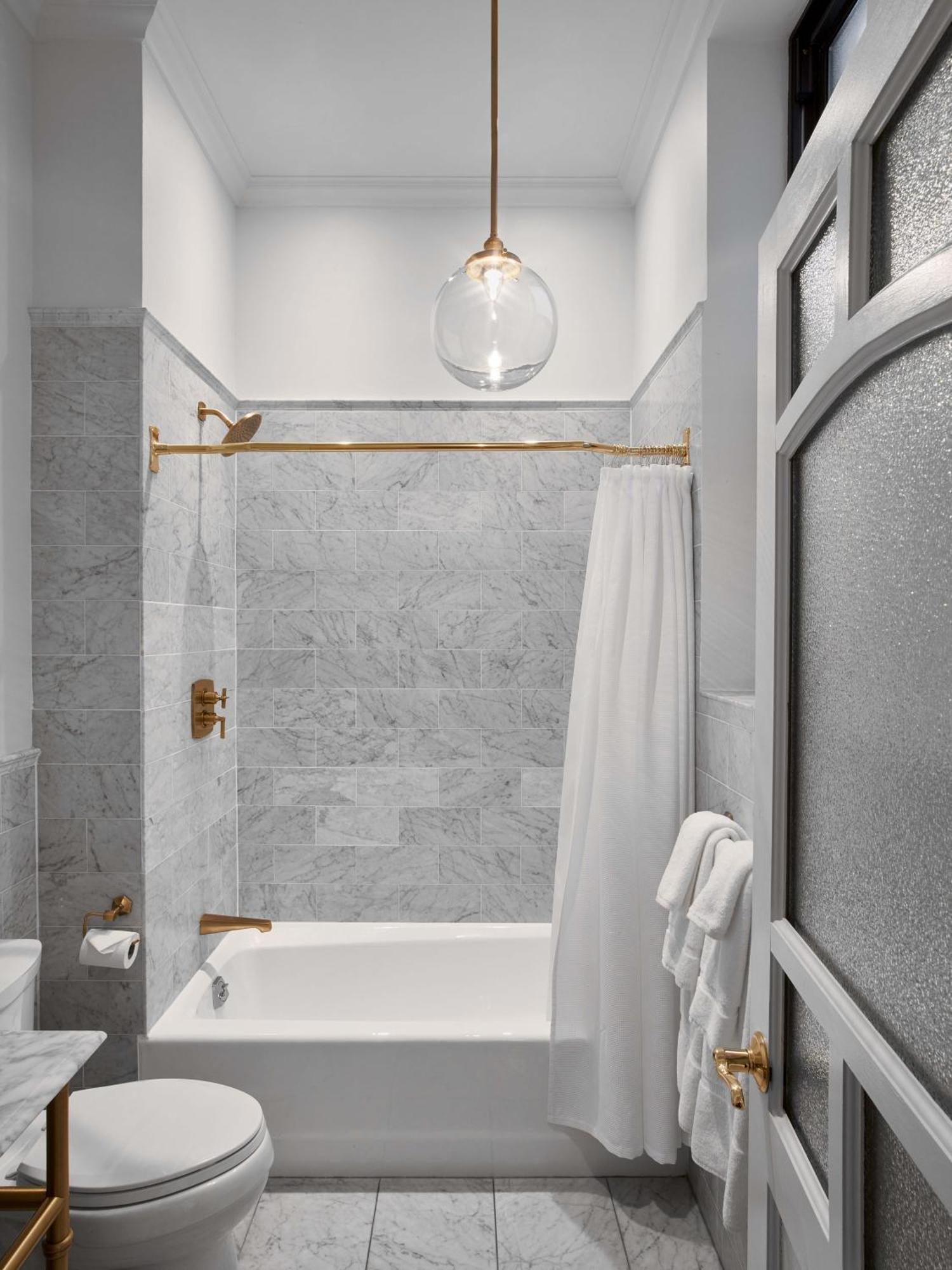 Classic Queen,1210843663:JPEG