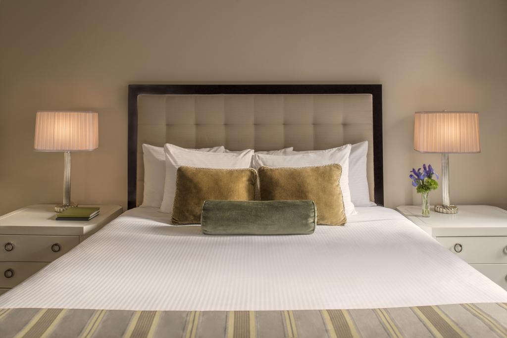 Premier One Bedroom Suite City view Two Double Beds,703997203:JPEG