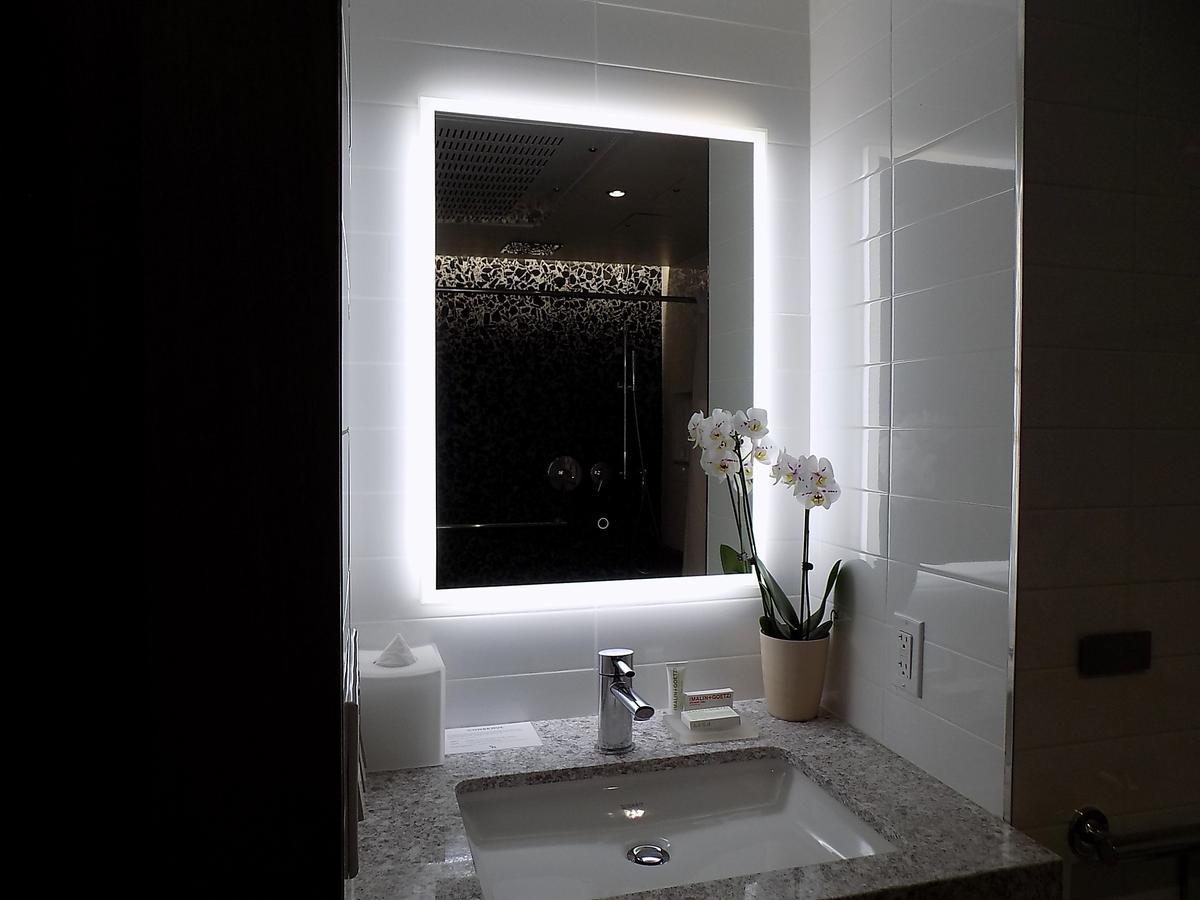 Superior Queen Junior Suite