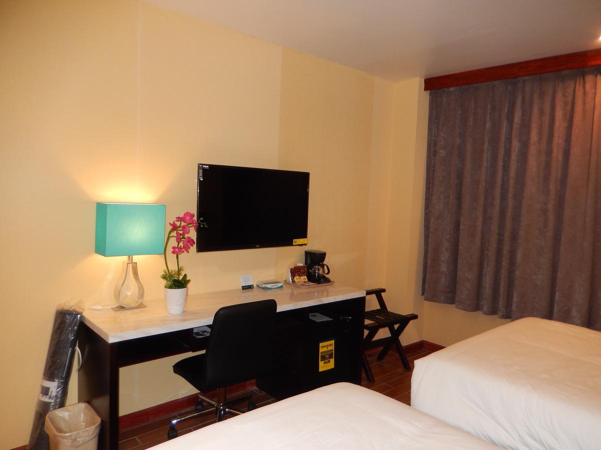 Double Room with Two Double Beds - Non-Smoking,539901996:JPEG