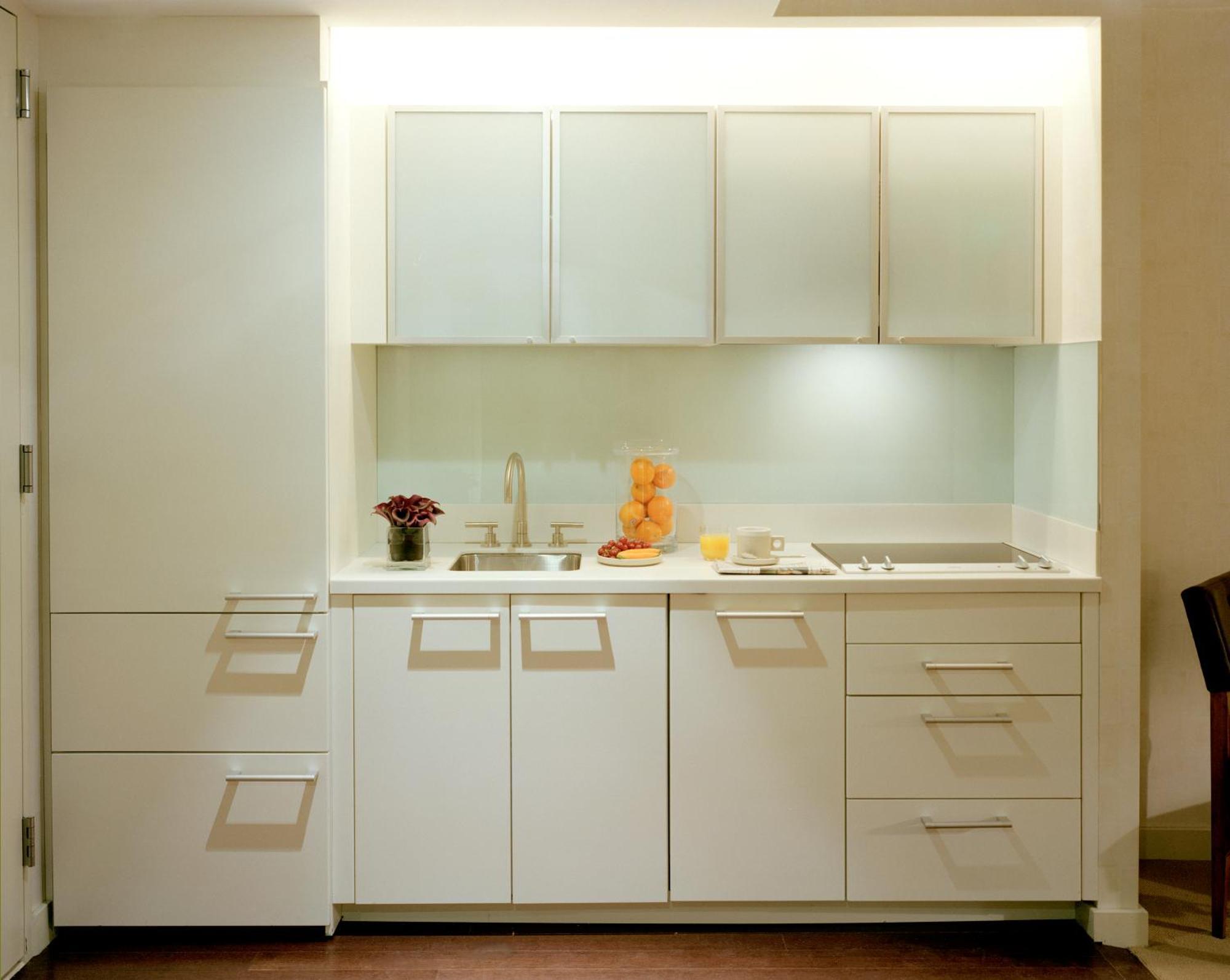 Studio Suite,117692860:JPEG